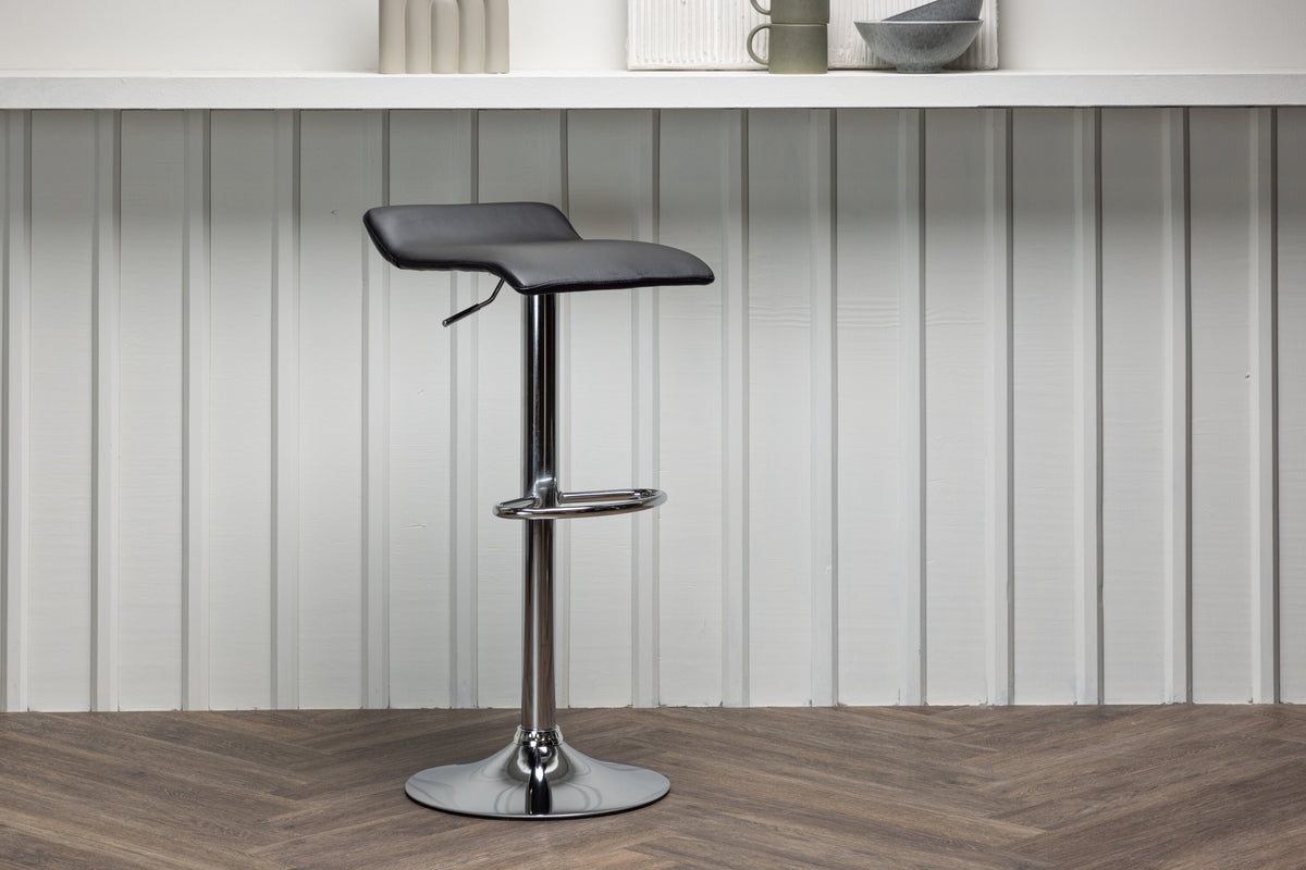 2er-Set Barhocker Jonna aus Kunstleder mit Kunstlederbezug - Schwarz-Barhocker-Venture Home-le canapé