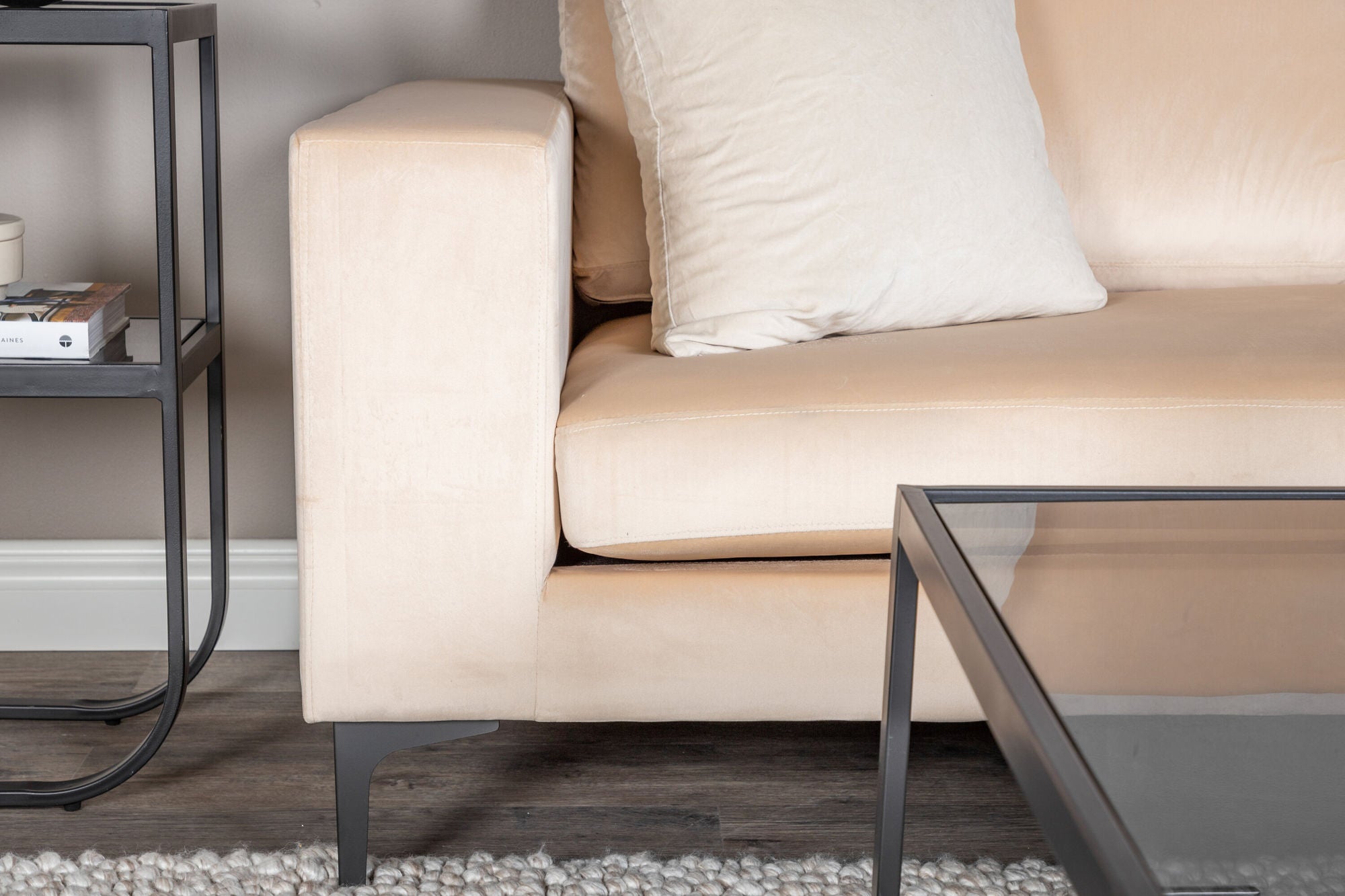 3-Sitzer Sofa Bolero aus Samt - Beige-3-Sitzer Sofas-Venture Home-le canapé