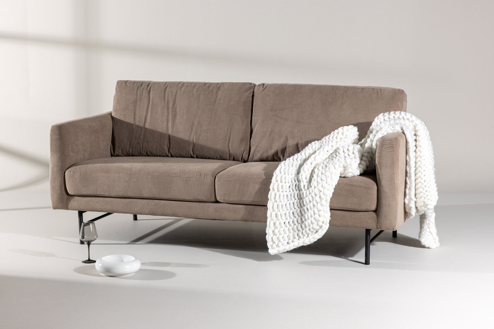 3-Sitzer Sofa Sky aus Cord - Braun-3-Sitzer Sofas-Venture Home-le canapé