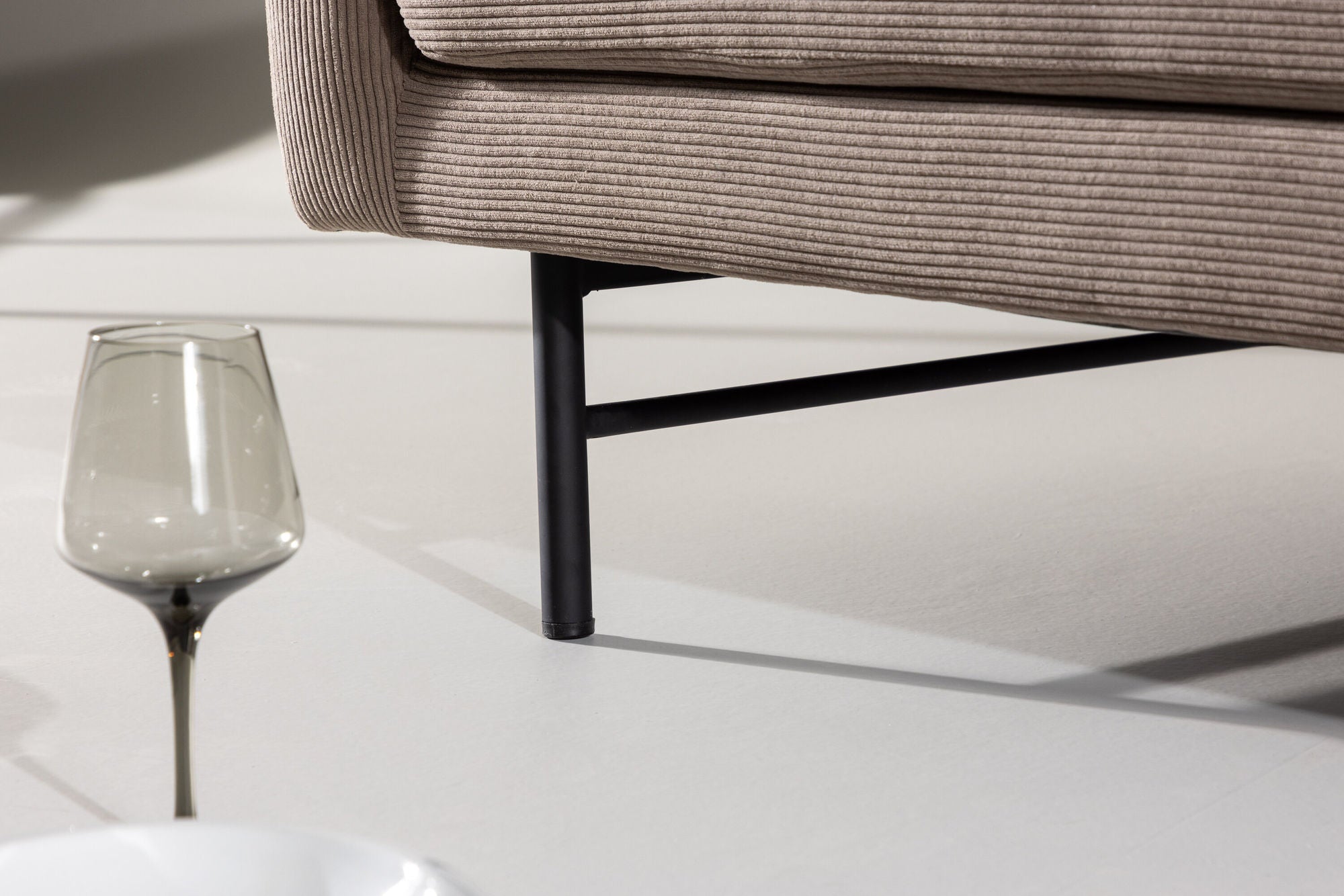 3-Sitzer Sofa Sky aus Cord - Braun-3-Sitzer Sofas-Venture Home-le canapé