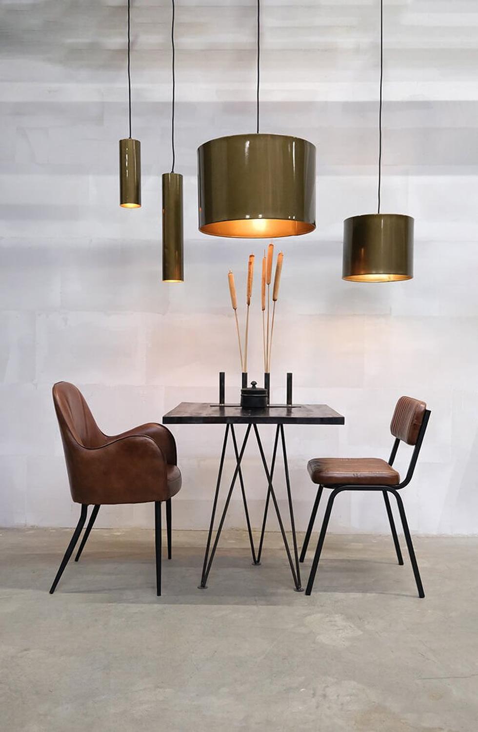 4er-Set Esszimmerstühle Diner aus gesteppten Büffelleder - Braun-Esszimmerstühle-Trademark Living-le canapé