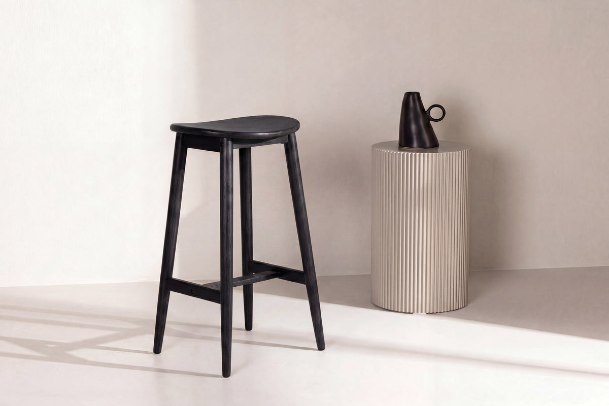 Barhocker Orust aus Massivholz - Schwarz - Venture Home - le canapé