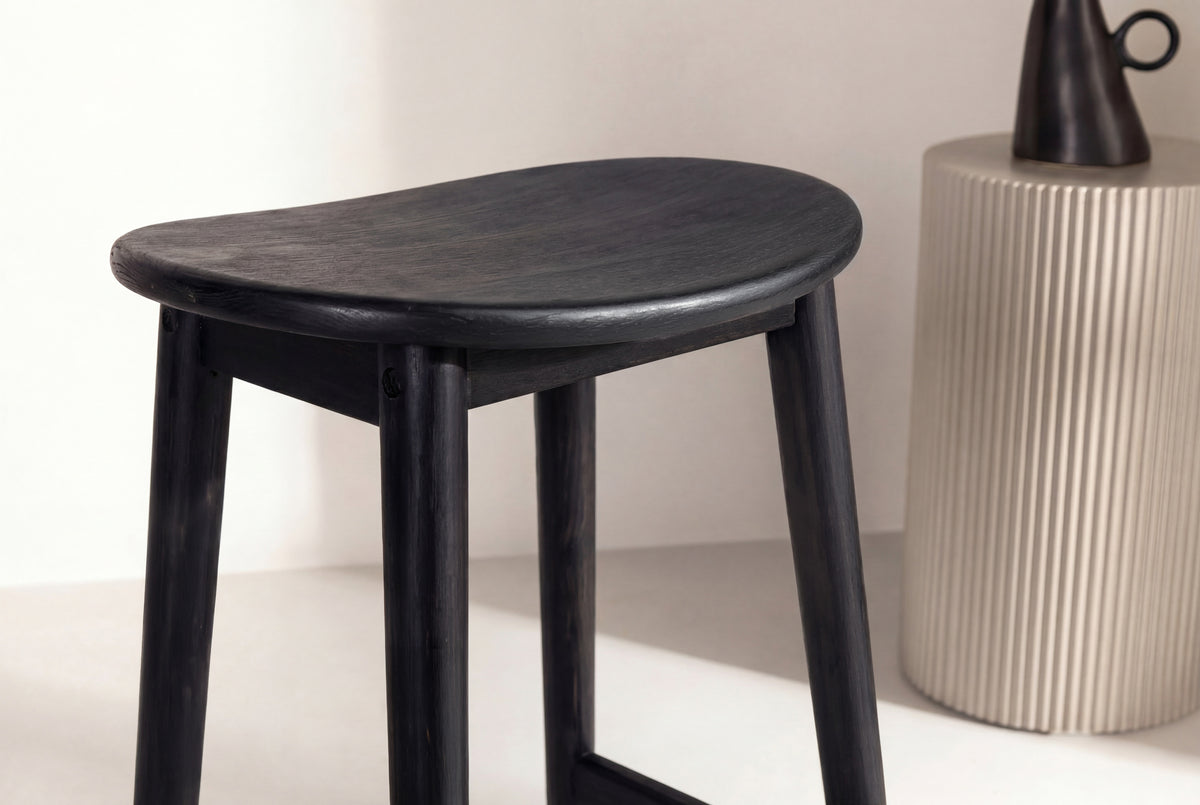 Barhocker Orust aus Massivholz - Schwarz - Venture Home - le canapé