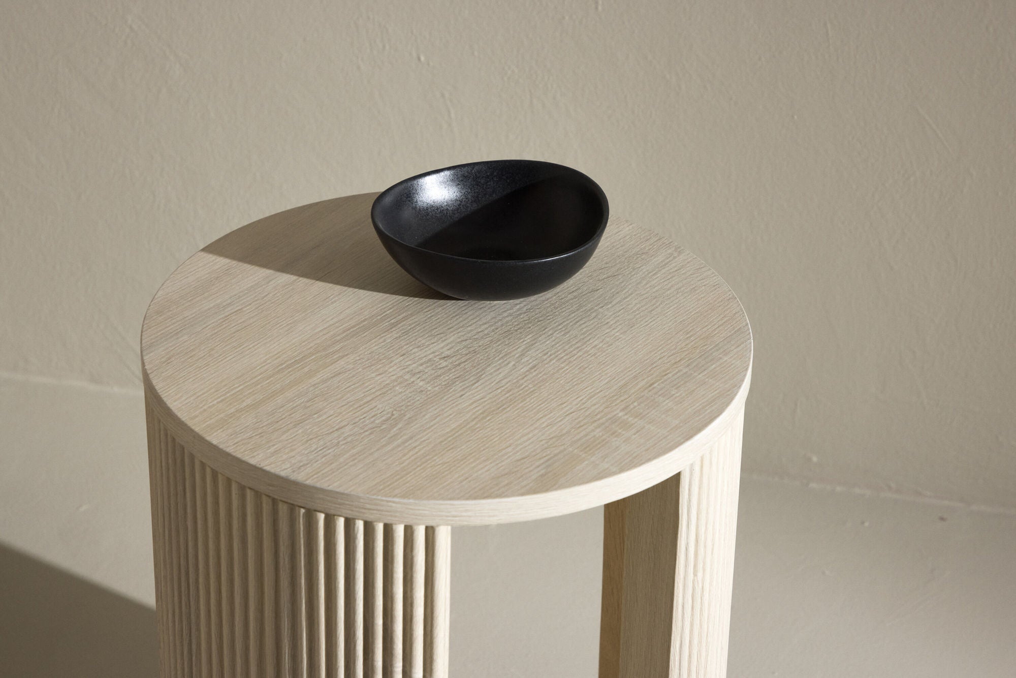 Beistelltisch Bristol Ø40cm - Cremeweiß-Beistelltisch-Venture Home-le canapé