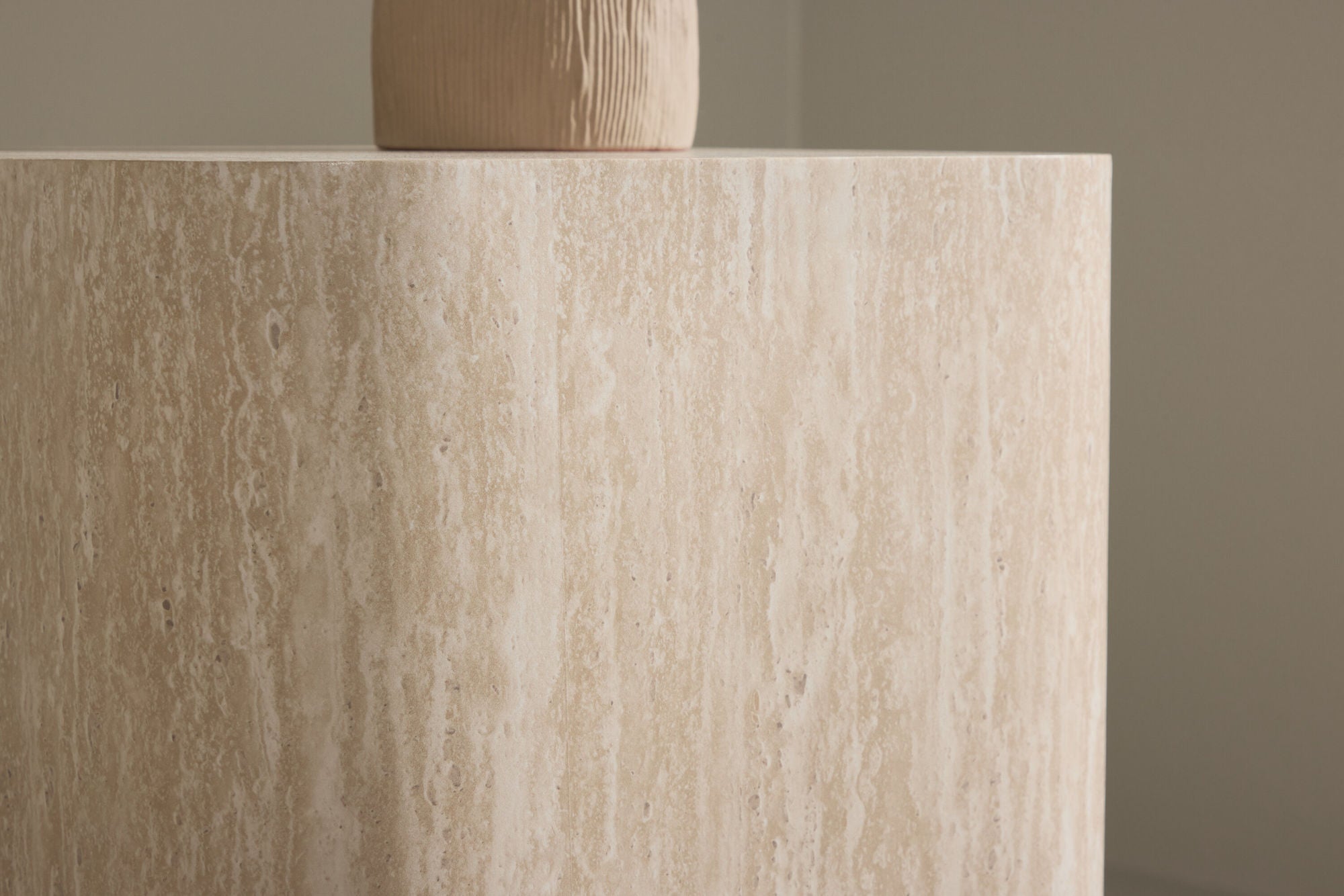 Beistelltisch Klirou - Beige-Beistelltisch-Venture Home-le canapé