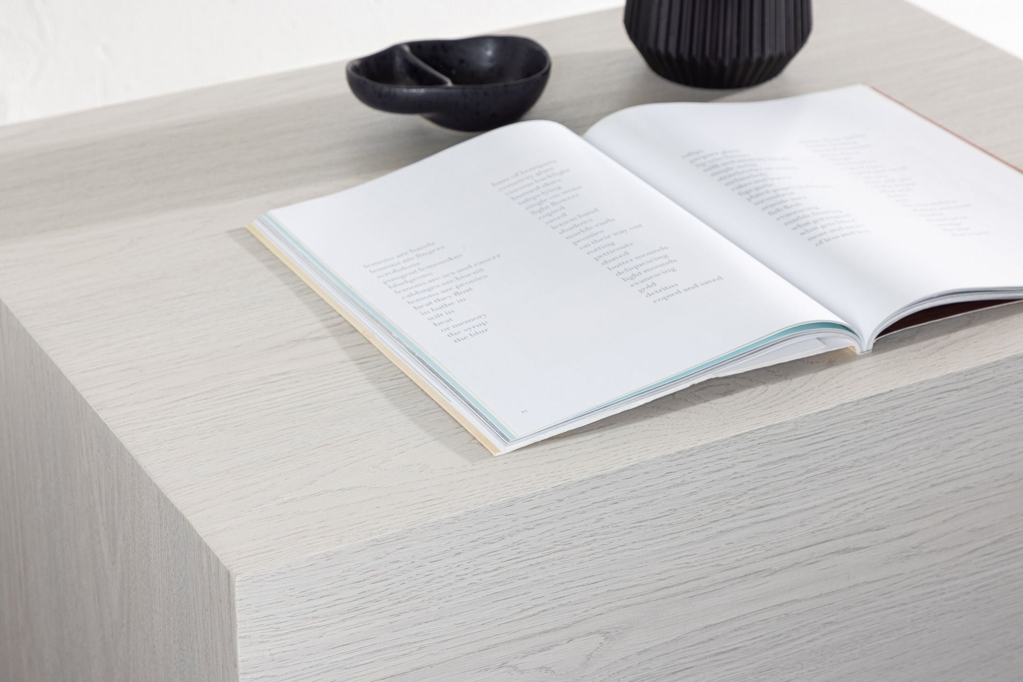 Beistelltisch York 40*40cm - Cremeweiß-Beistelltische-Venture Home-le canapé