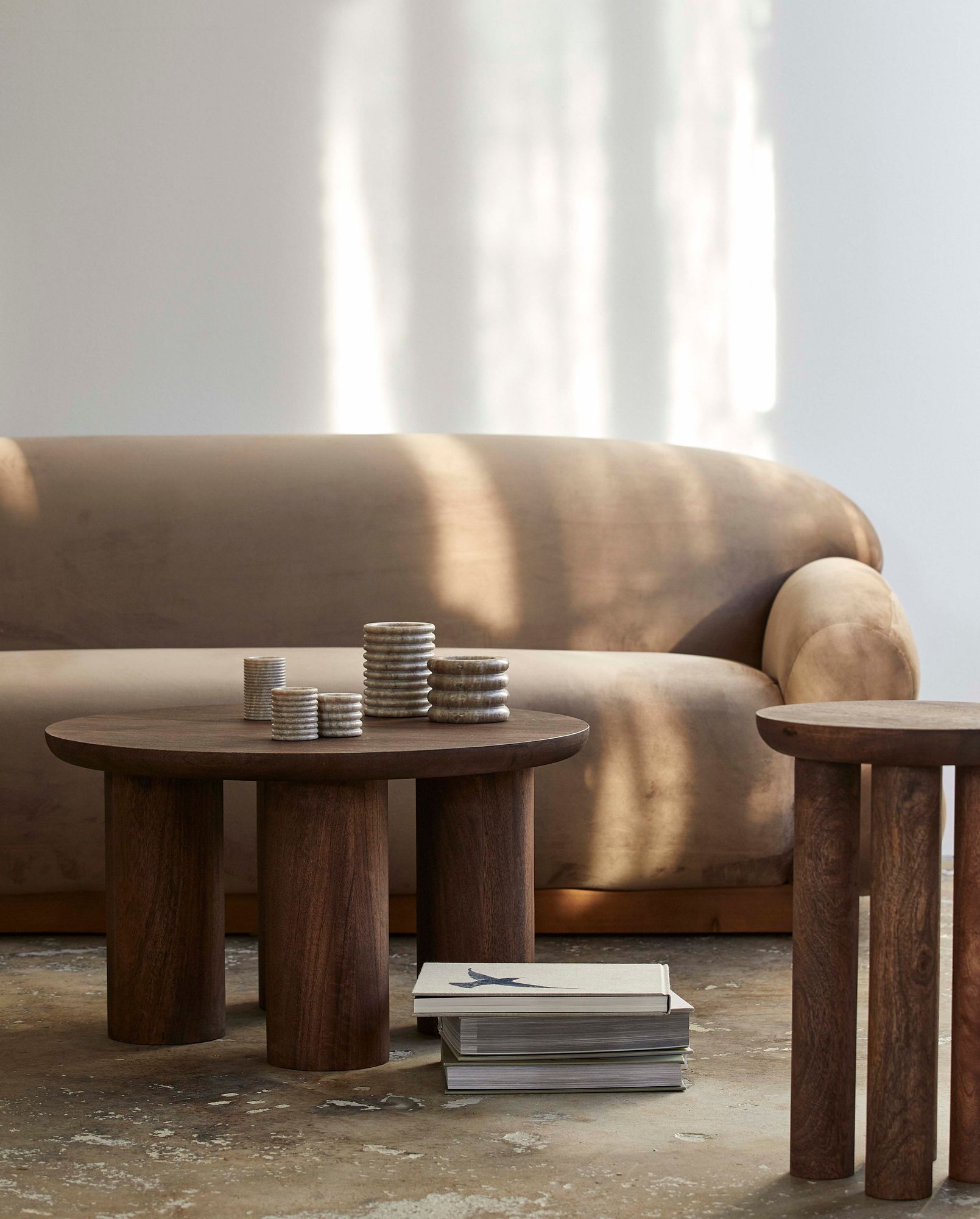 Couchtisch Helin aus Mangoholz Ø70cm - Dunkelbraun-Couchtische-Nordal A/S-le canapé