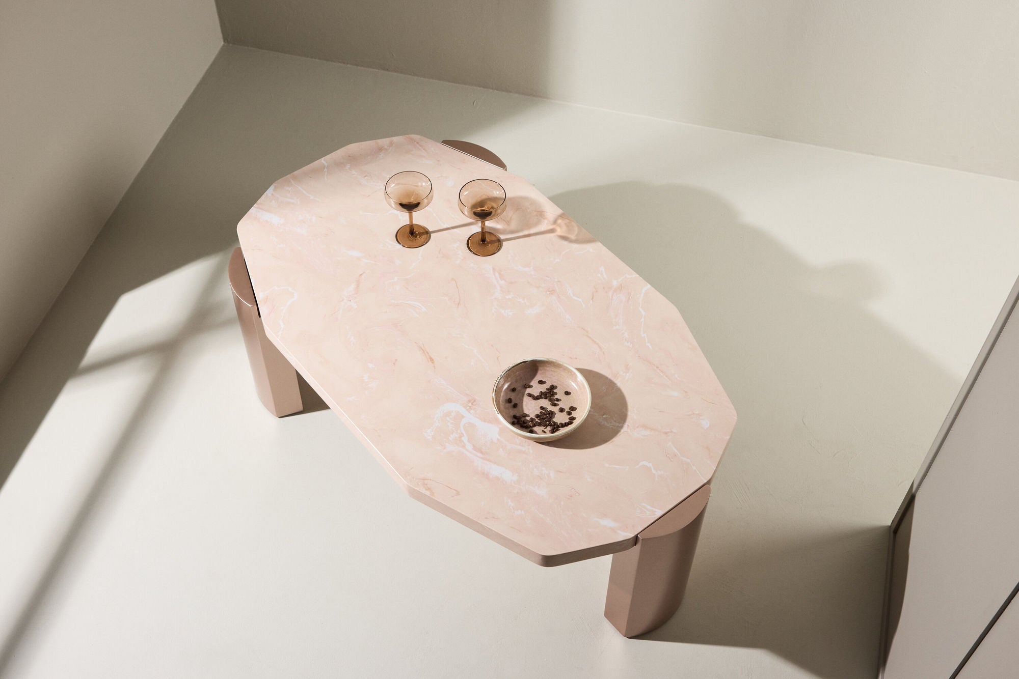 Couchtisch Kres - Gold/ Pink/ Marmoroptik-Couchtisch-Venture Home-le canapé