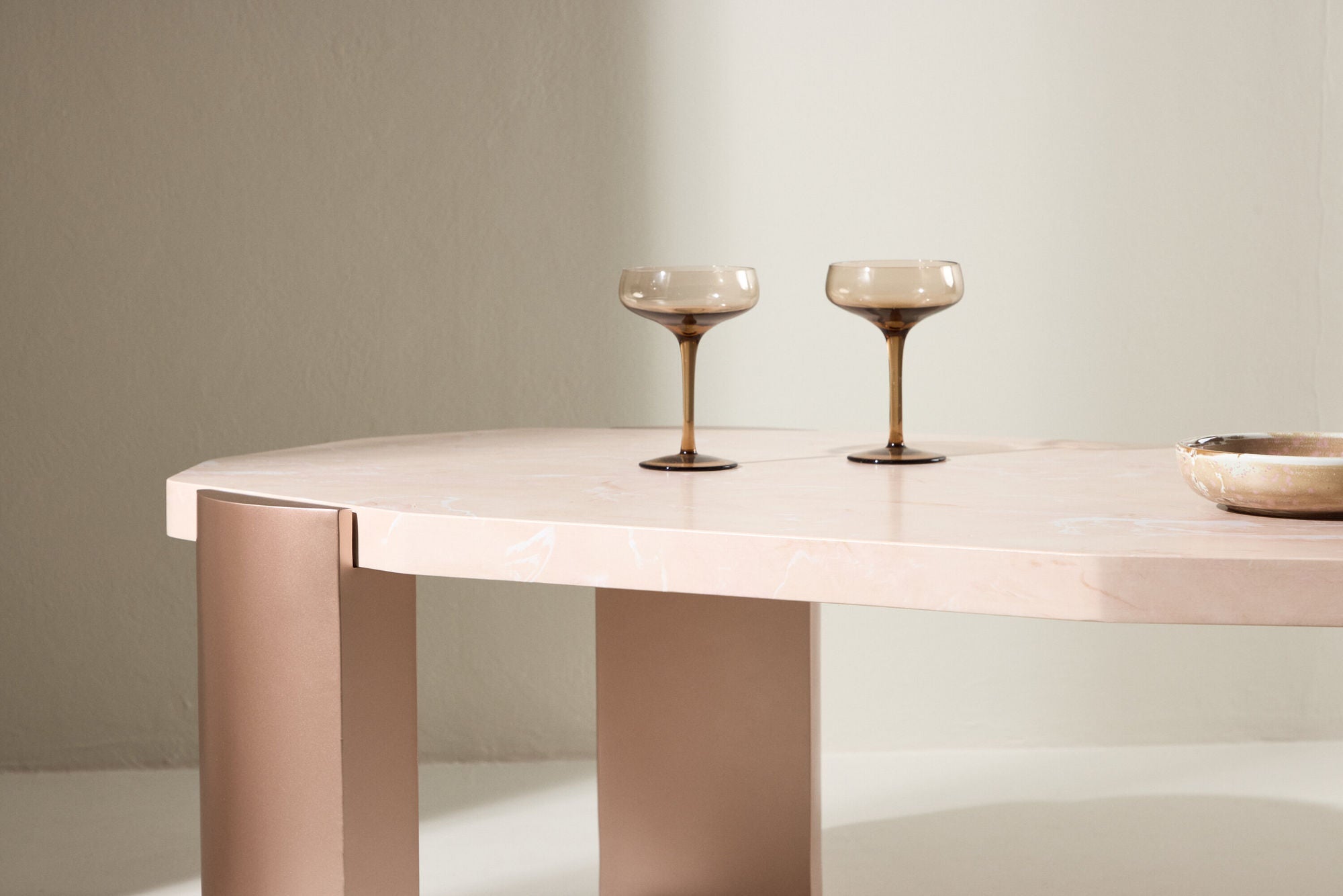 Couchtisch Kres - Gold/ Pink/ Marmoroptik-Couchtische-Venture Home-le canapé