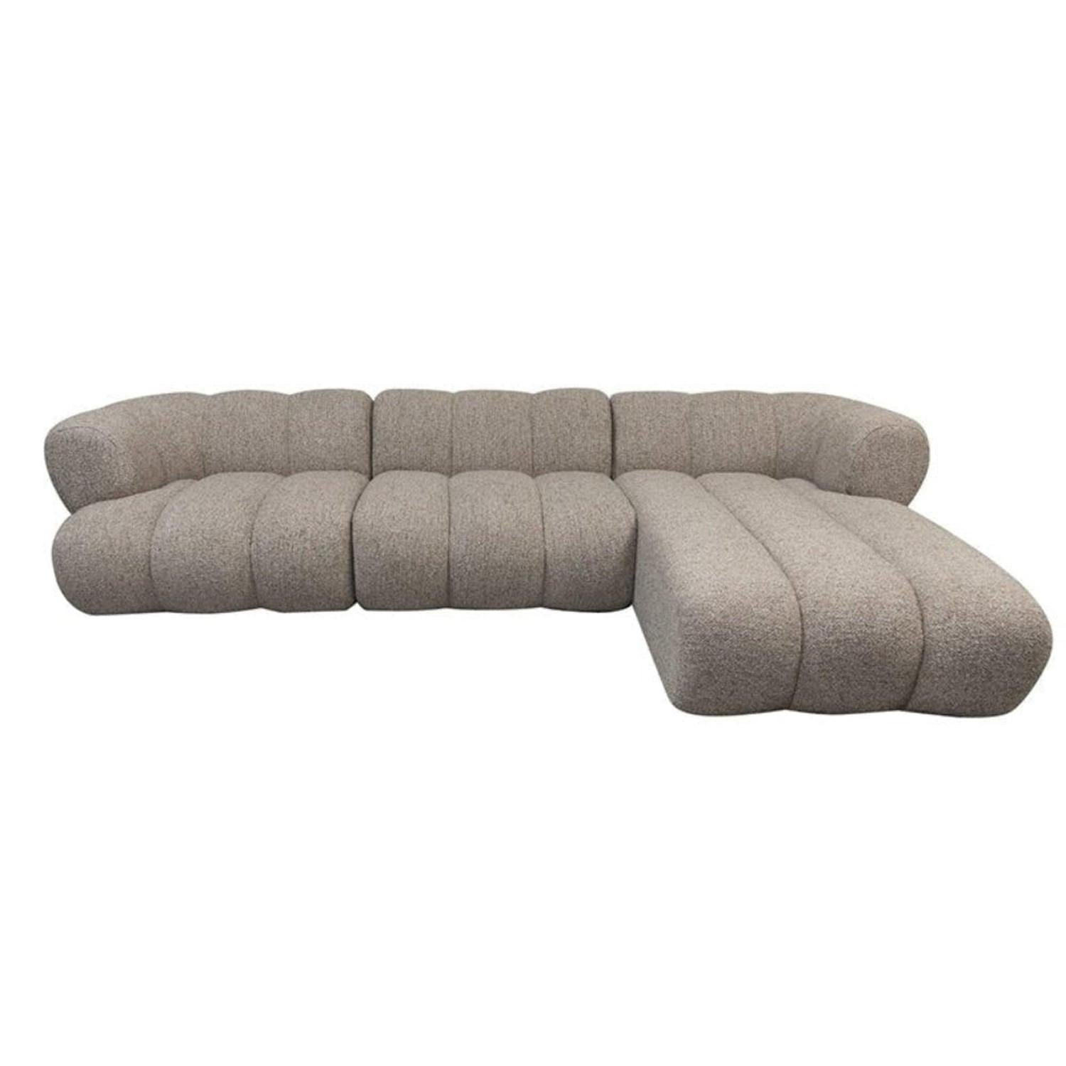 Ecksofa New York als 4-Sitzer aus Bouclé - Longchair rechts - Sand-Ecksofa-Pole to Pole-le canapé