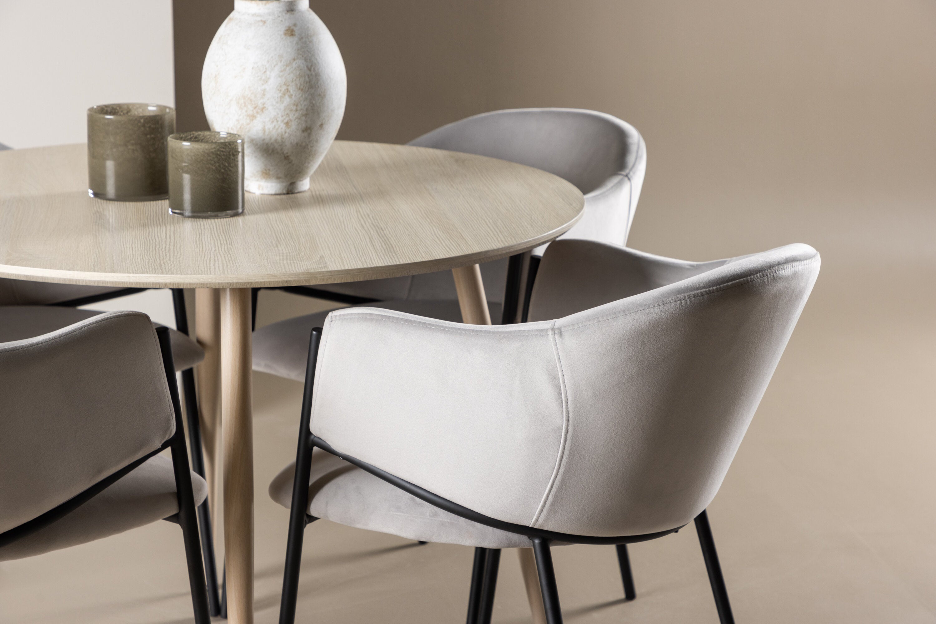 Essgruppe Esstisch Plaza Ø100cm mit Stühlen Evelina - Grau-Essgruppen-Venture Home-le canapé