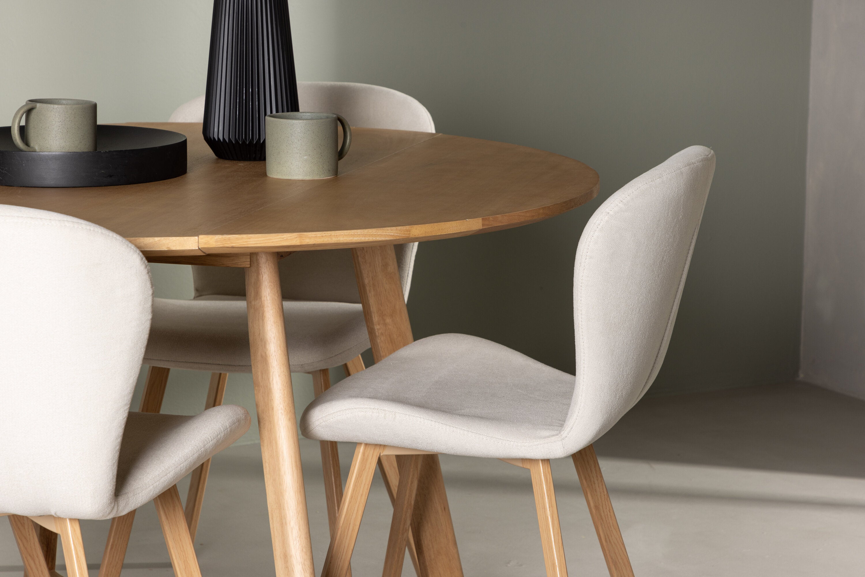 Essgruppe Esstisch Yakidon ⌀120cm mit Stühlen Lilja - Beige-Essgruppen-Venture Home-le canapé