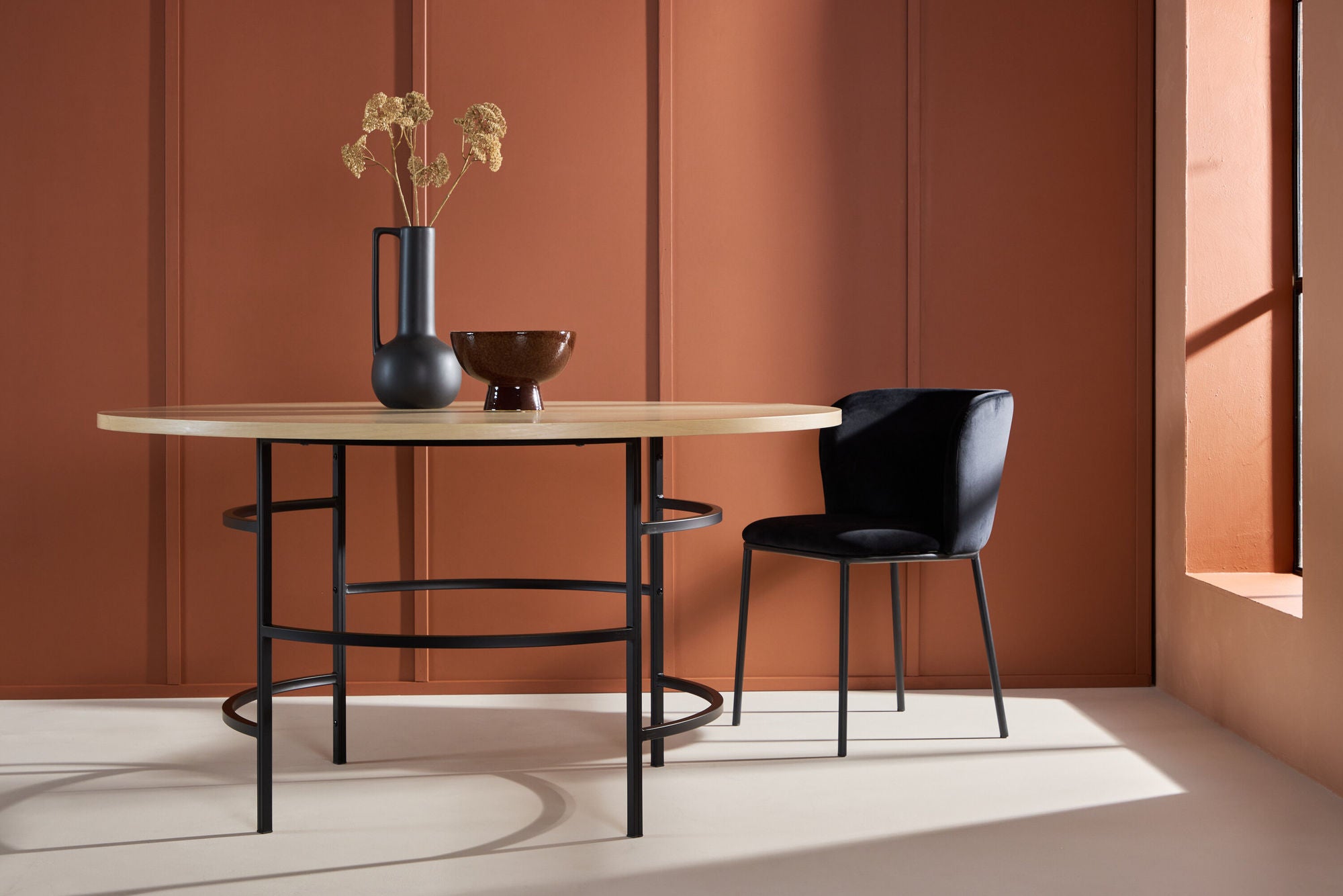Esstisch Copenhagen Ø140cm - Cremeweiß/Schwarz-Esstische Rund-Venture Home-le canapé