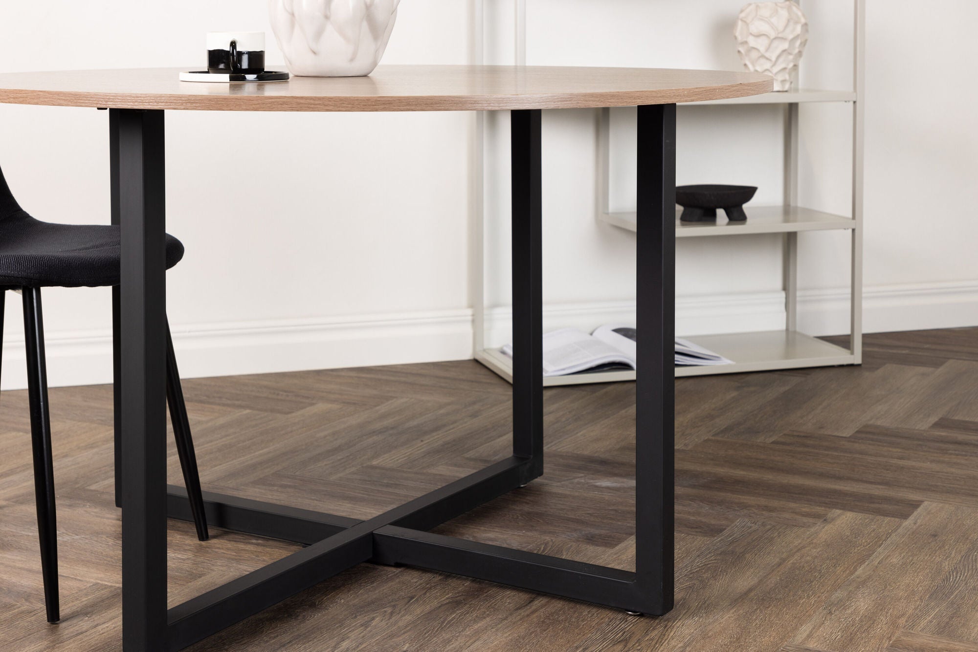 Esstisch Durango Ø120cm - Walnuss/Schwarz-Esstische Rund-Venture Home-le canapé