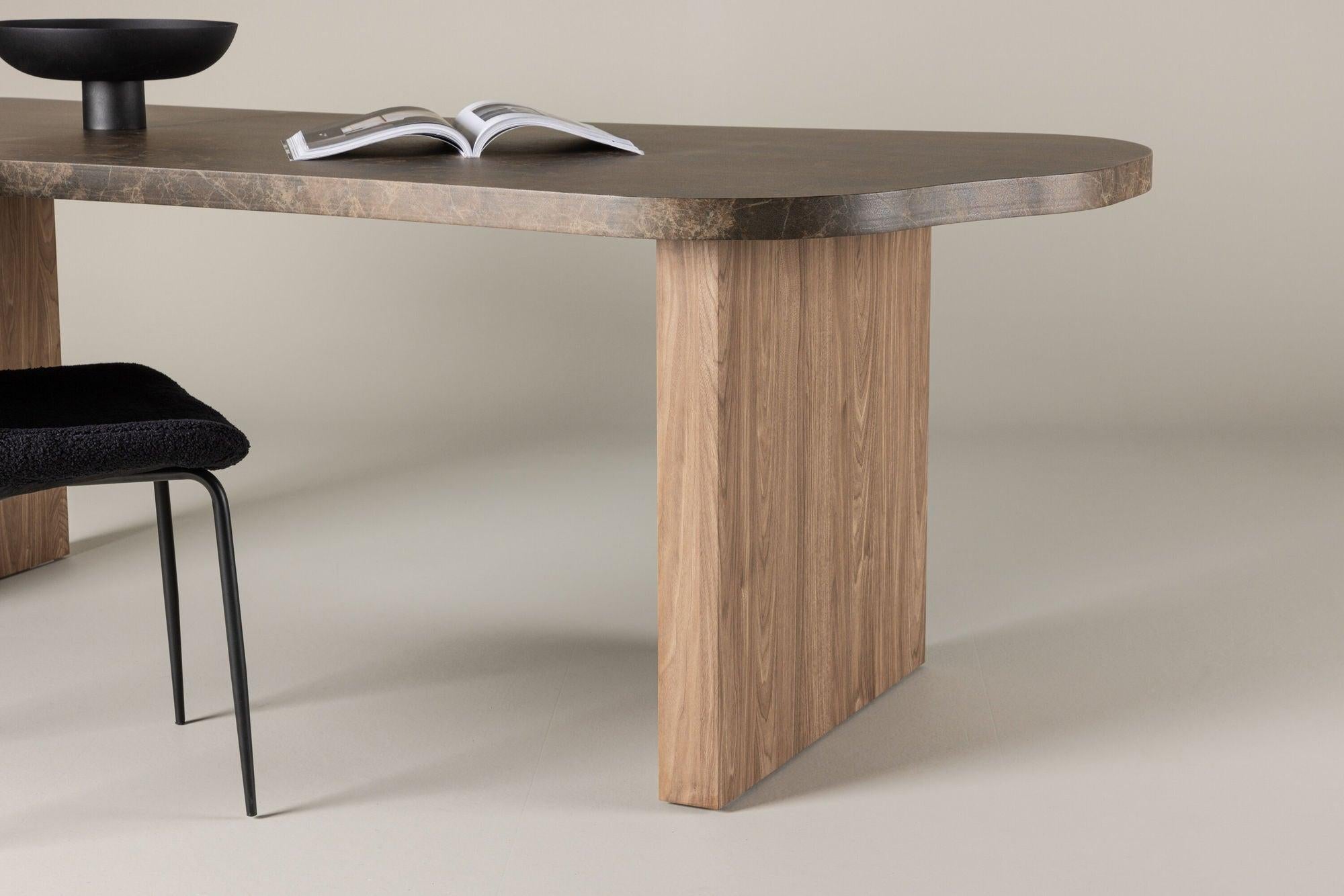 Esstisch Eleonora mit Tischplatte in Marmoroptik 230cm - Braun-Esstische Oval-Vind-le canapé