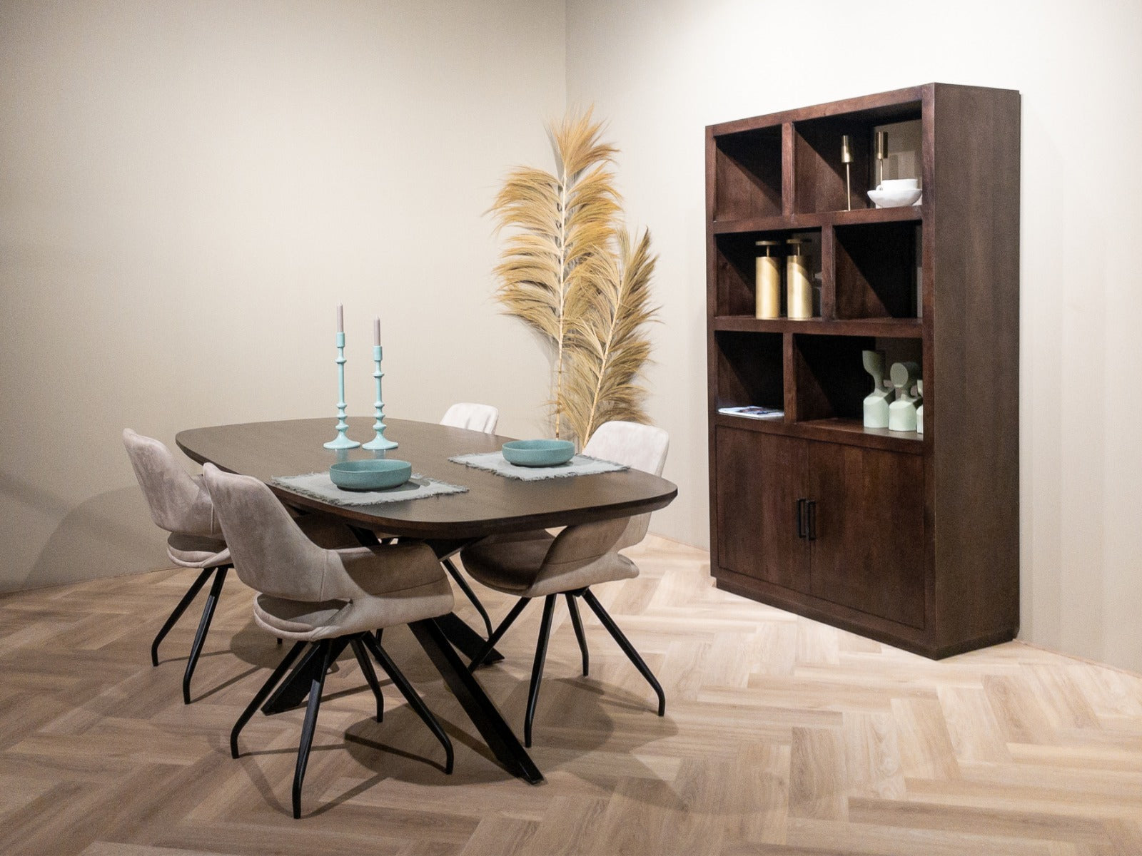 Jesper Dänisch Oval Braun 210cm-Livingfurn-le canapé
