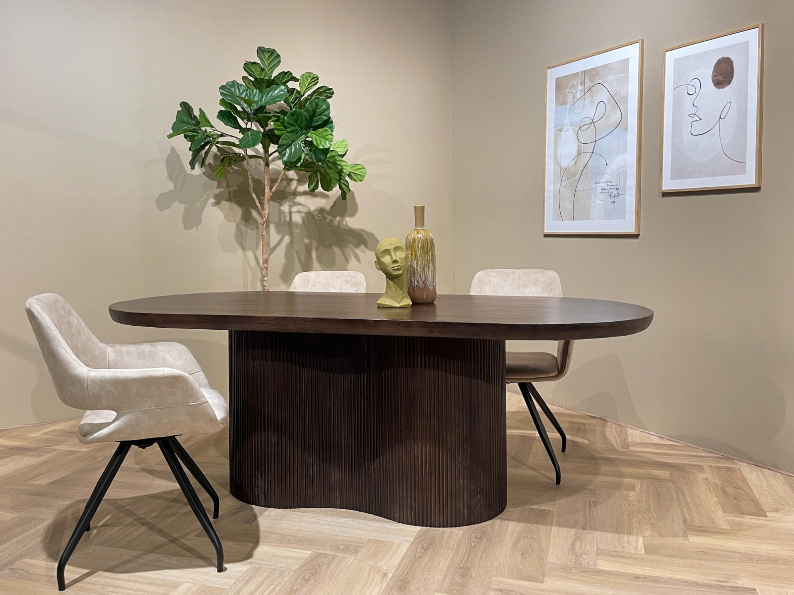 Esstisch Sevilla aus Mangoholz 300cm - Dunkelbraun-Esstische Oval-Livingfurn-le canapé