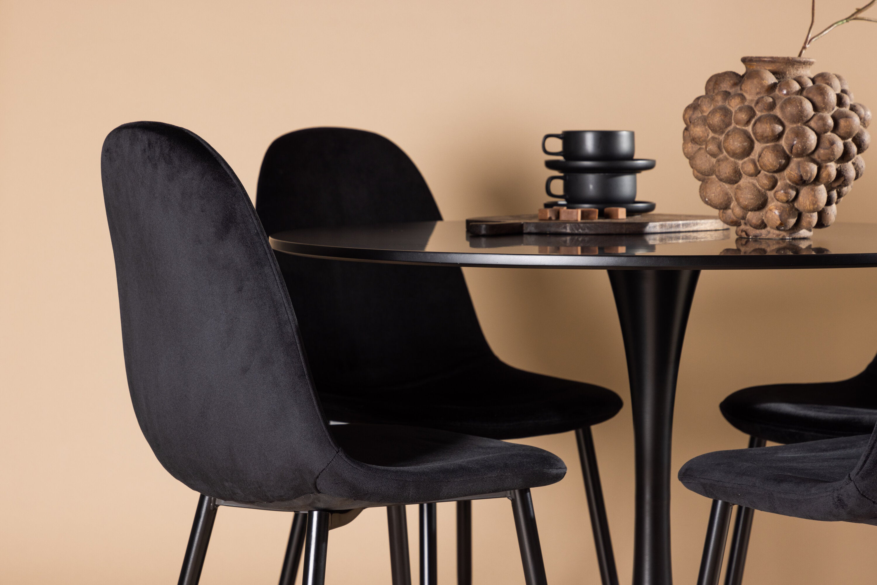 Essgruppe Esstisch Glade ⌀100cm mit Stühlen Polar - Schwarz - Venture Home - le canapé