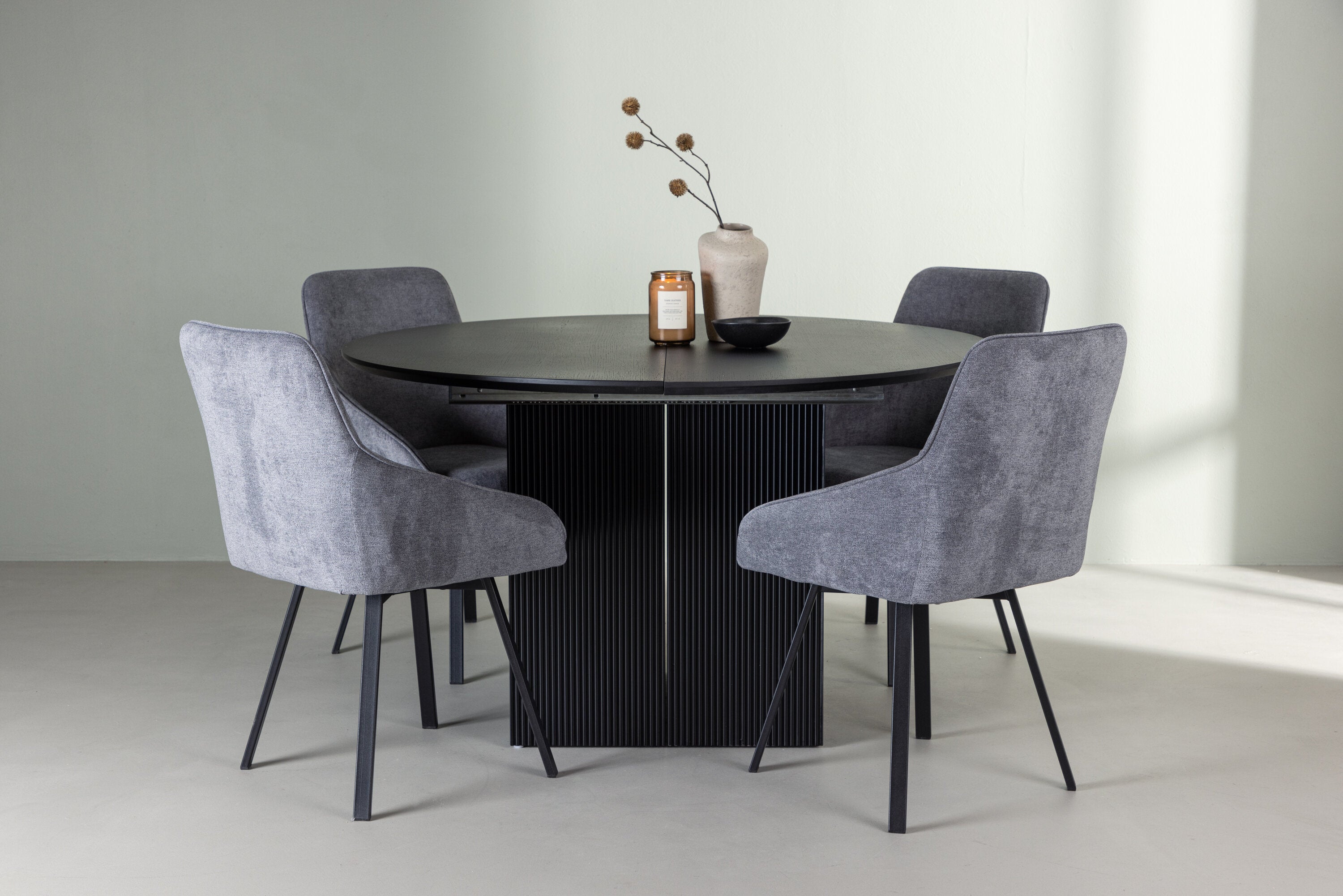 Essgruppe Esstisch Matilda ⌀130cm mit Stühlen Rosie - Grau - Venture Home - le canapé