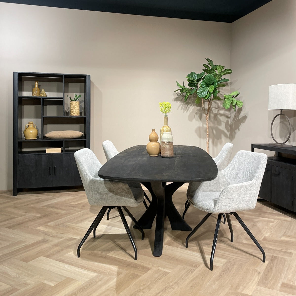 Highboard Norris aus Mangoholz 180cm - Schwarz-Highboards-Livingfurn-le canapé