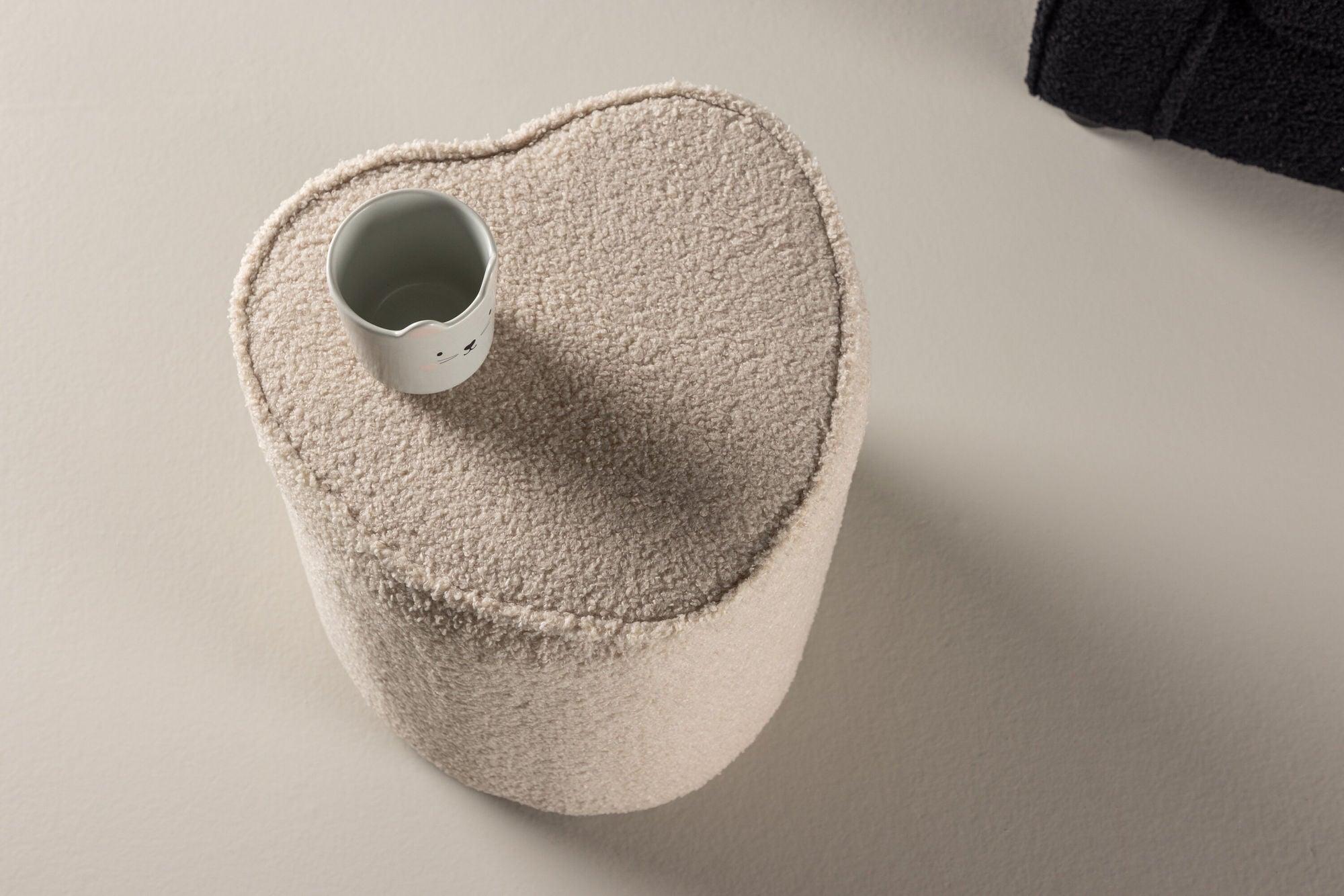 Kinder Hocker Pouf als Herz aus Teddy-Bouclé - Beige (FSC 100%)-Pouf-Venture Home-le canapé