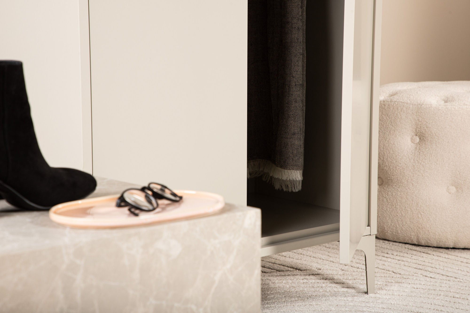 Kleiderschrank Piring aus Stahl - Beige-Kleiderschränke-Venture Home-le canapé