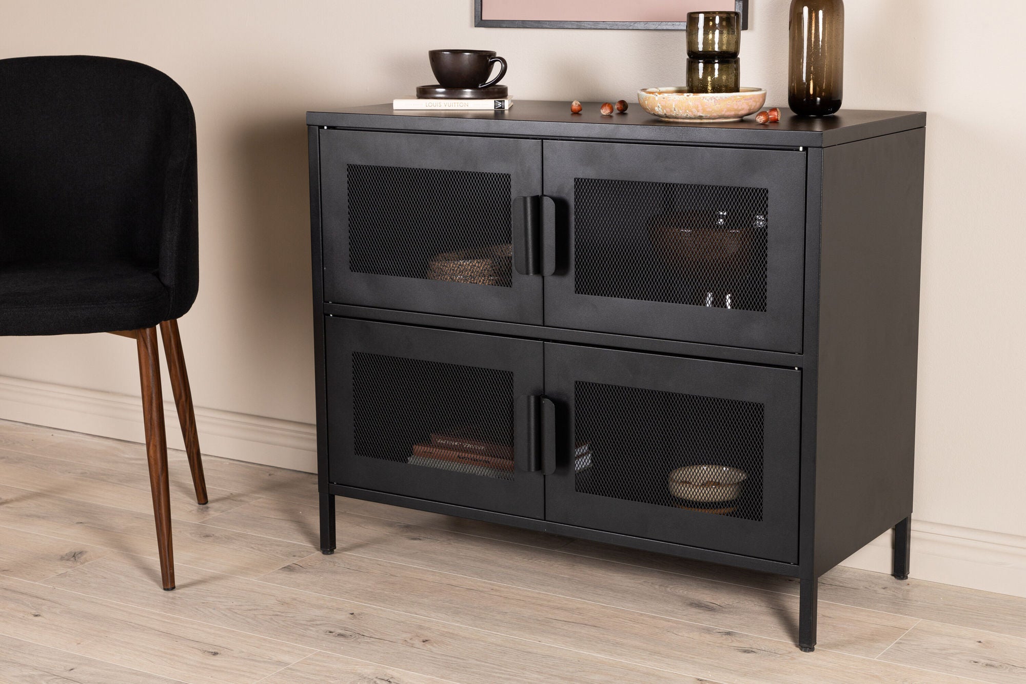 Kommode Nett 90cm mit Gittertüren - Schwarz-Kommoden-Venture Home-le canapé