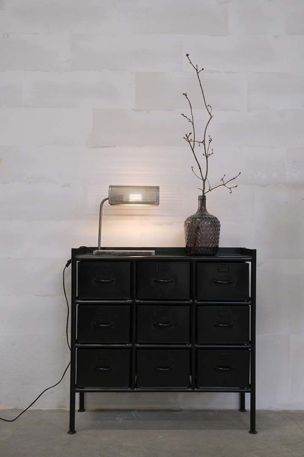 Kommode Saga aus Eisen mit 9 Schubladen - Schwarz-Kommoden-Trademark Living-le canapé