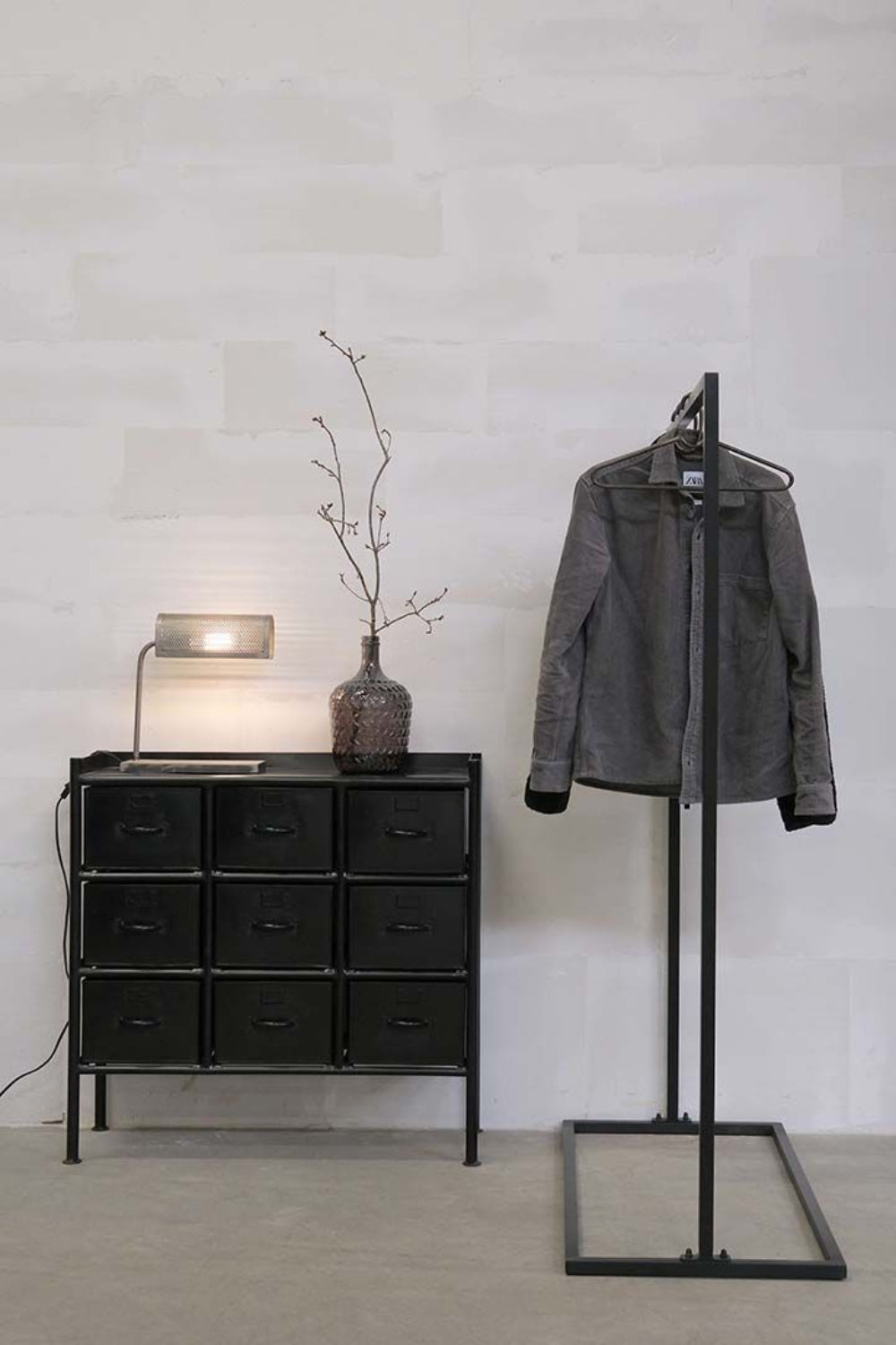 Kommode Saga aus Eisen mit 9 Schubladen - Schwarz-Kommoden-Trademark Living-le canapé