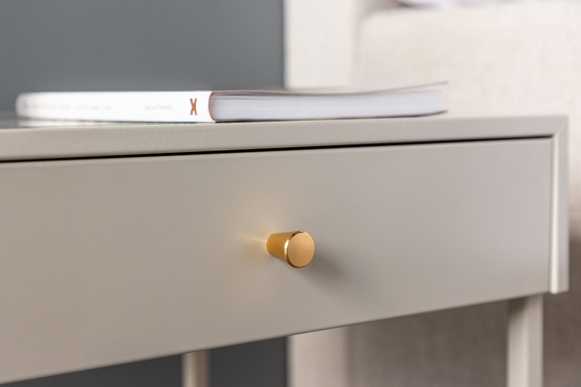 Nachttisch Bakal aus Metall - Beige-Nachttische-Venture Home-le canapé
