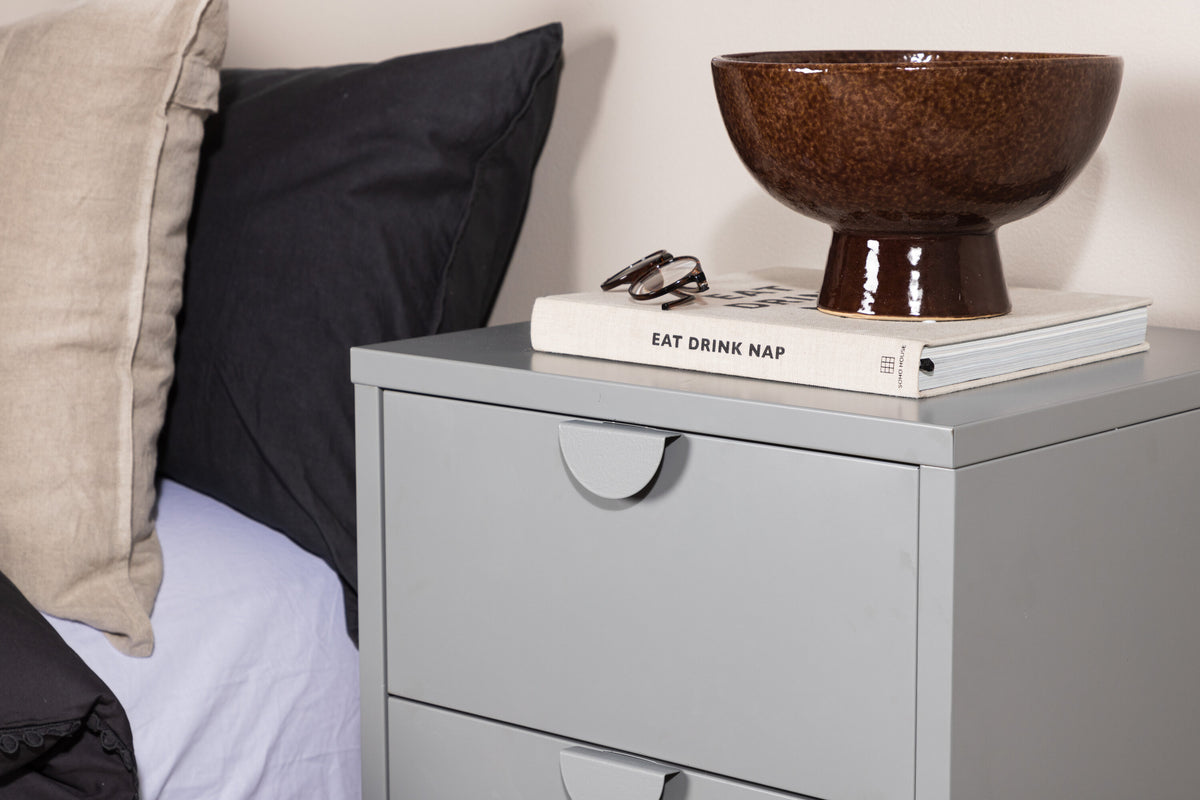 Nachttisch Piring 45cm aus Metall mit 2 Schubladen - Hellgrau-Nachttische-Venture Home-le canapé