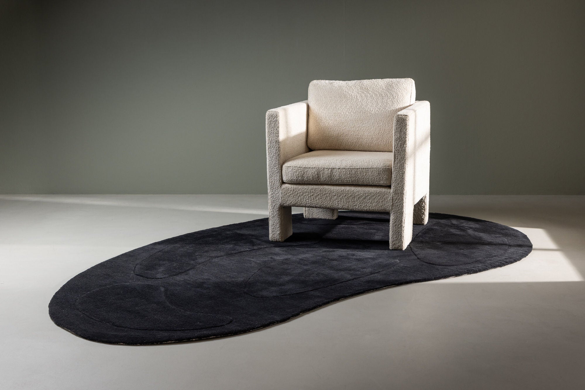 Ovaler Teppich Enard 290*175cm - Schwarz-Teppiche-Venture Home-le canapé
