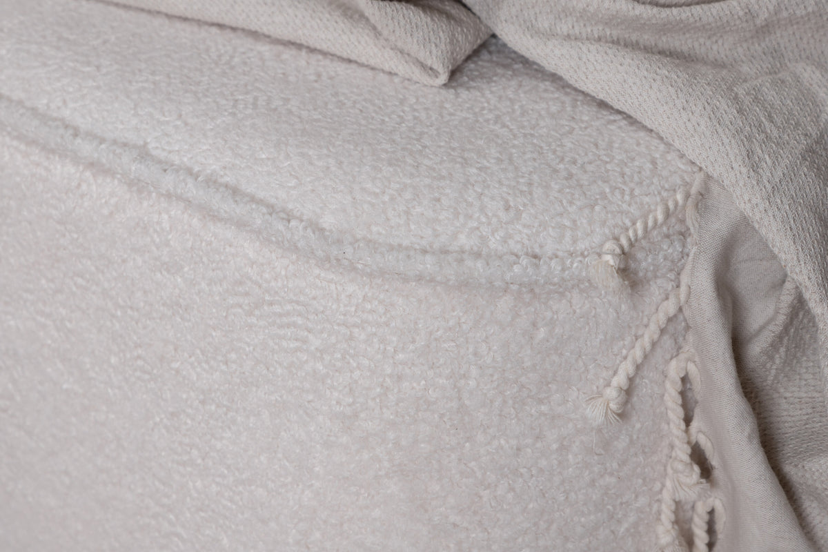 Pouf Piff aus Stoff Teddystoff - Weiß-Poufs-Venture Home-le canapé