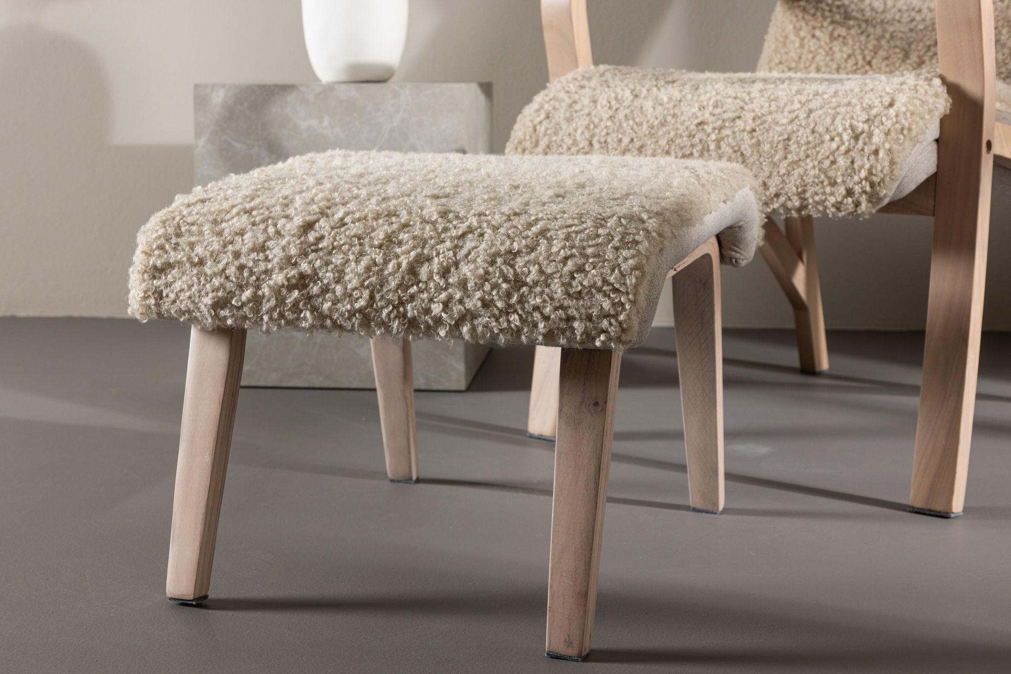 Relaxsessel Fårö mit Hocker aus Teddystoff / Bouclé - Sandfarben-Relaxsessel-Venture Home-le canapé