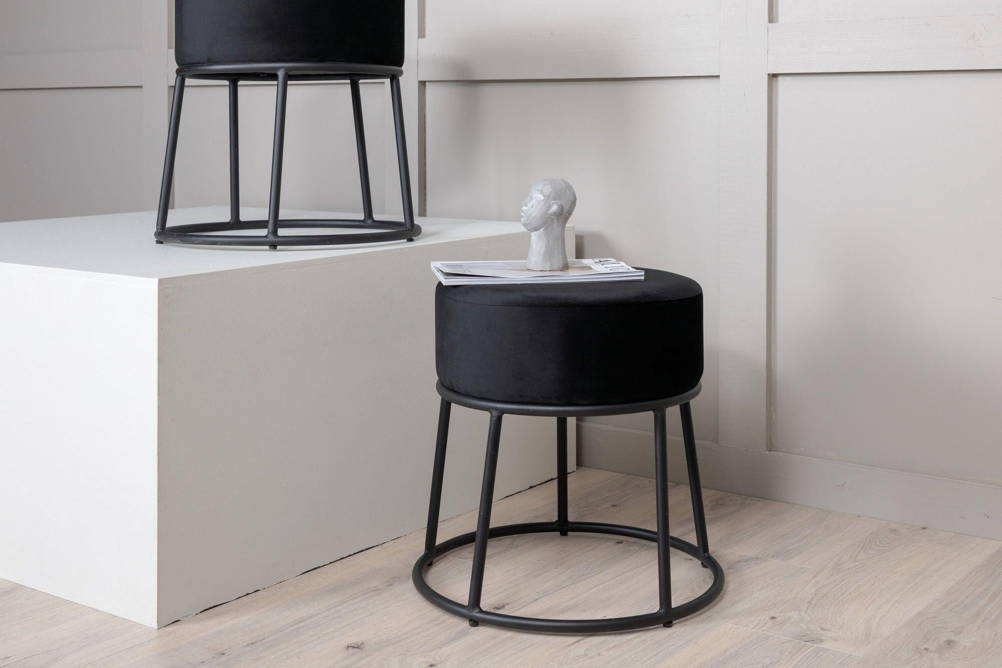 Sitzhocker Pouf Petra aus Samt - Schwarz-Hocker-Venture Home-le canapé