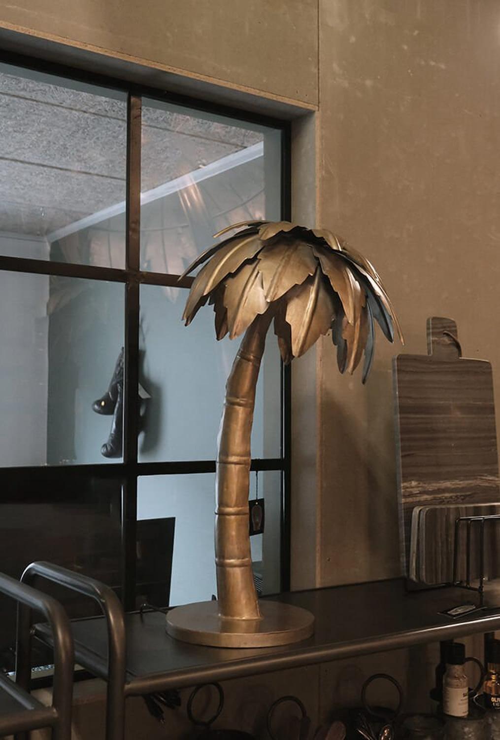 Tischlampe als Palme aus Eisen - Messing-Tischlampen-Trademark Living-le canapé