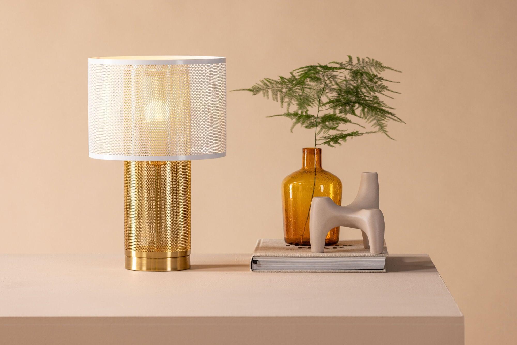 Tischlampe Gap - Gold & weißes Metall-Tischlampen-Venture Home-le canapé