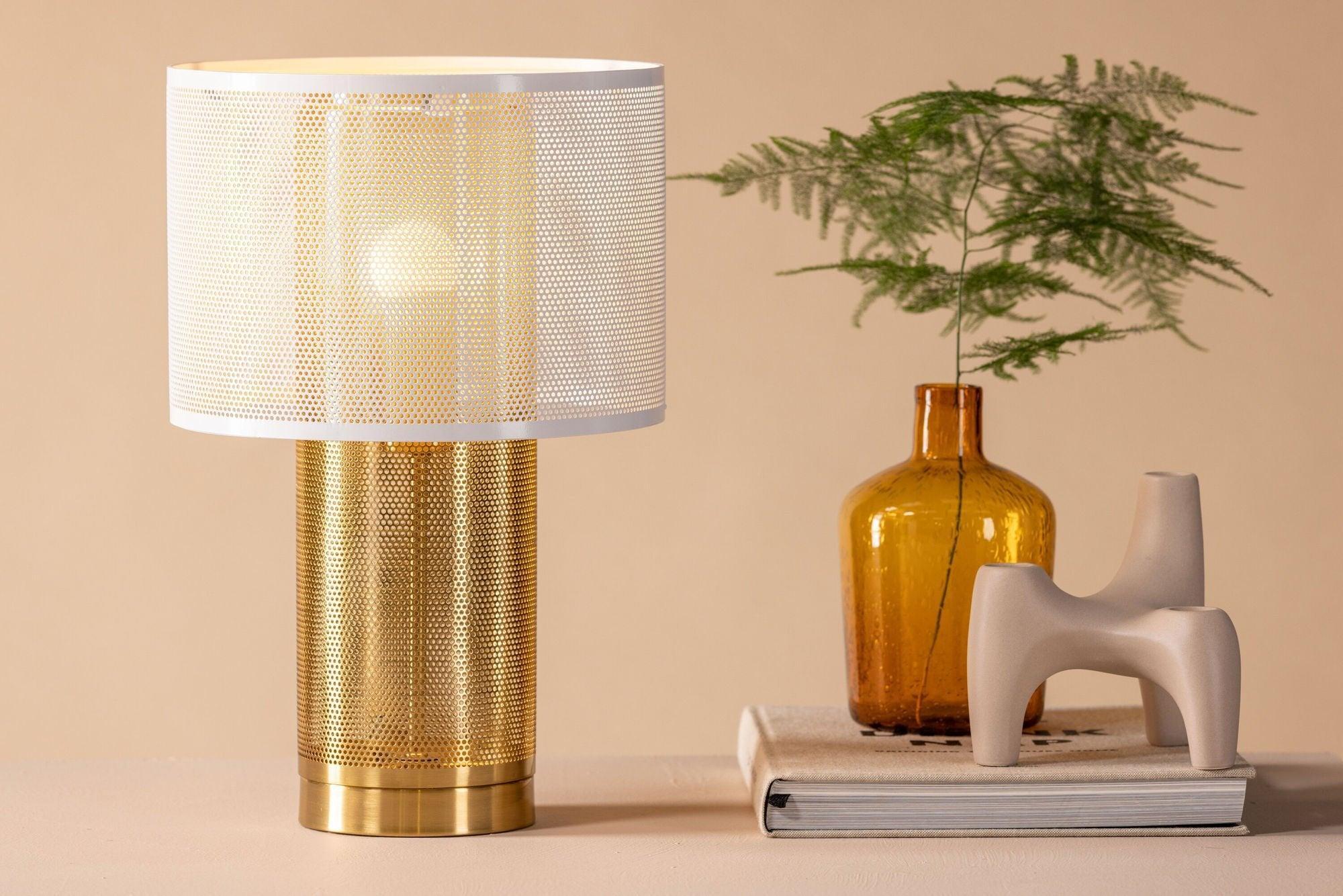 Tischlampe Gap - Gold & weißes Metall-Tischlampen-Venture Home-le canapé
