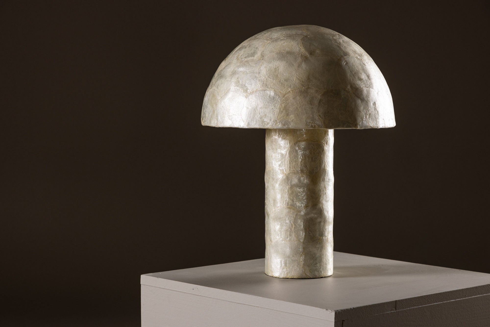 Tischlampe Lindön Ø36cm - Capizmuschel Optik-Tischlampen-Vind-le canapé
