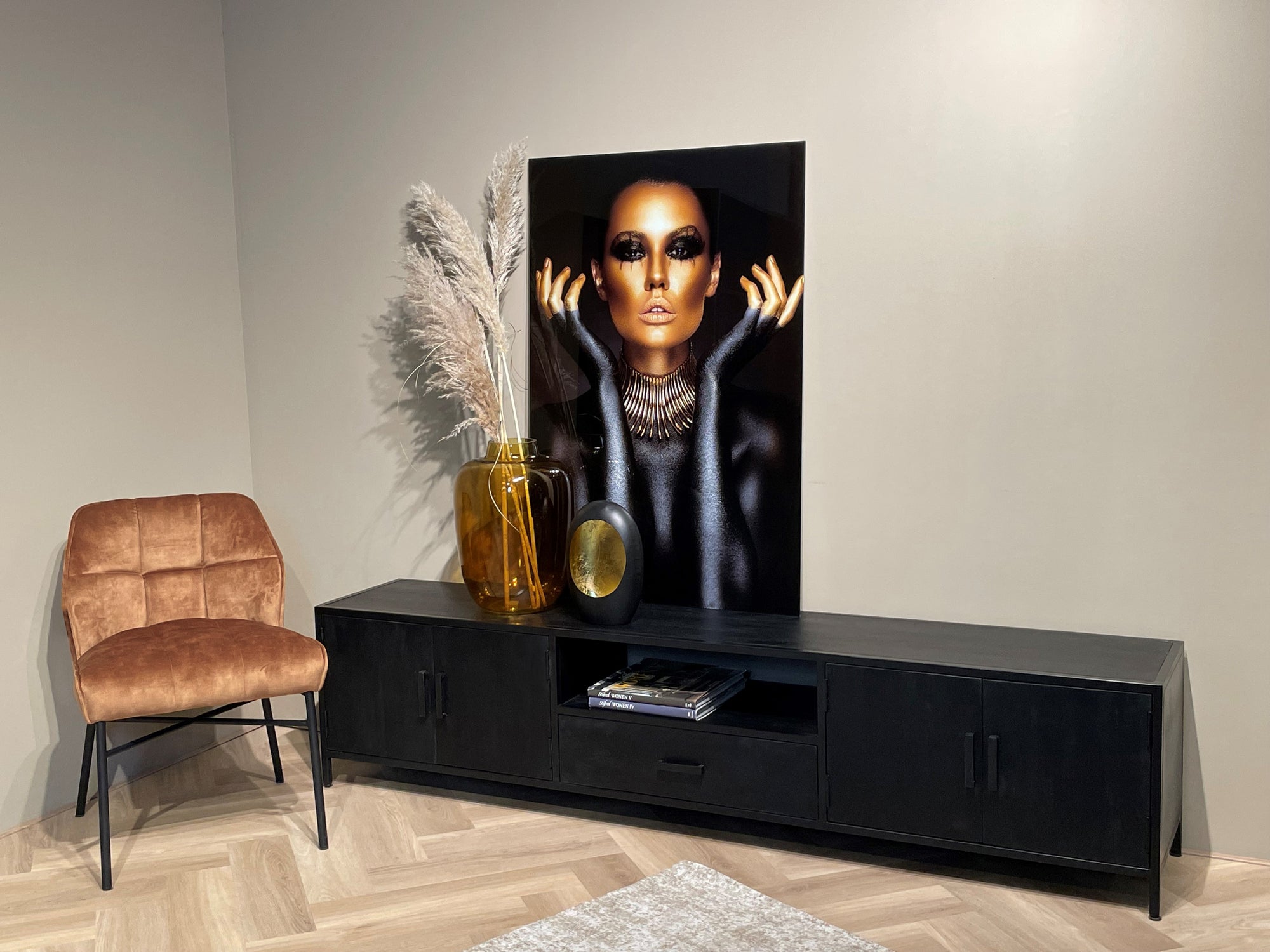 TV-Lowboard Kala aus Mangoholz 220*40cm - Schwarz-TV-lowboards-Livingfurn-le canapé