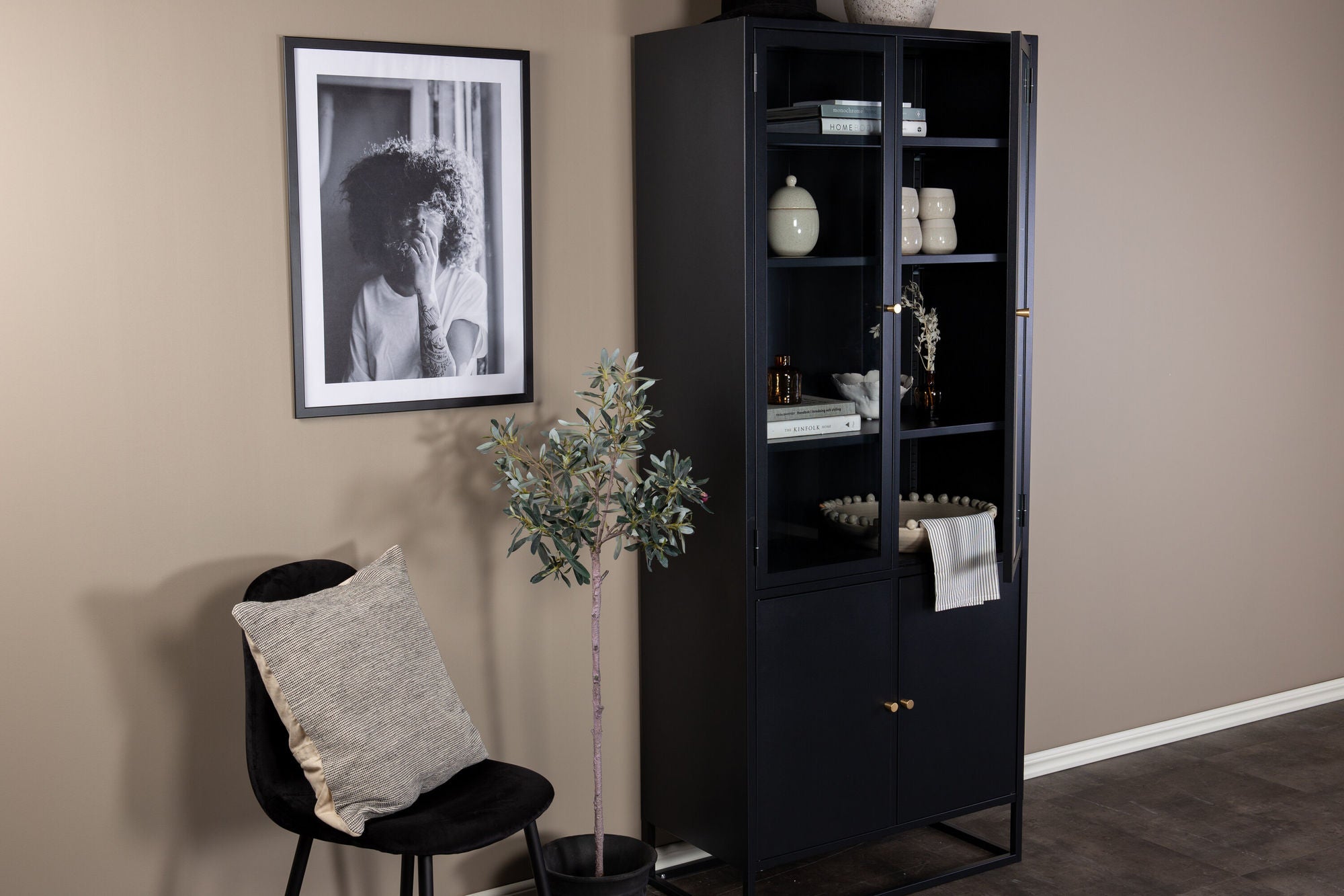 Vitrinenschrank Bakal 190cm aus Metall - Schwarz-Vitrinen-Venture Home-le canapé