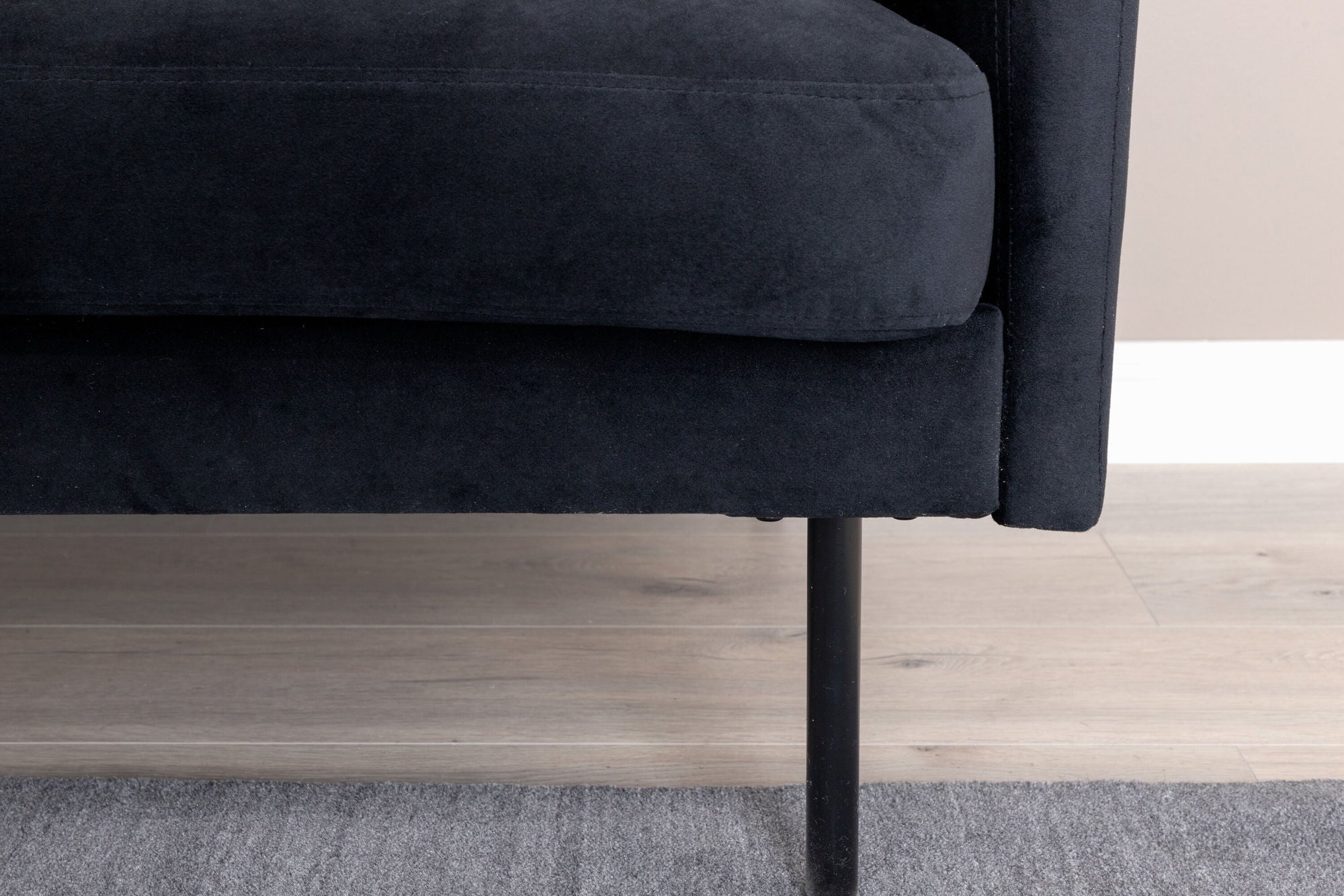 2-Sitzer Sofa Zoom aus Samt- Schwarz-2-Sitzer Sofa-Venture Home-le canapé