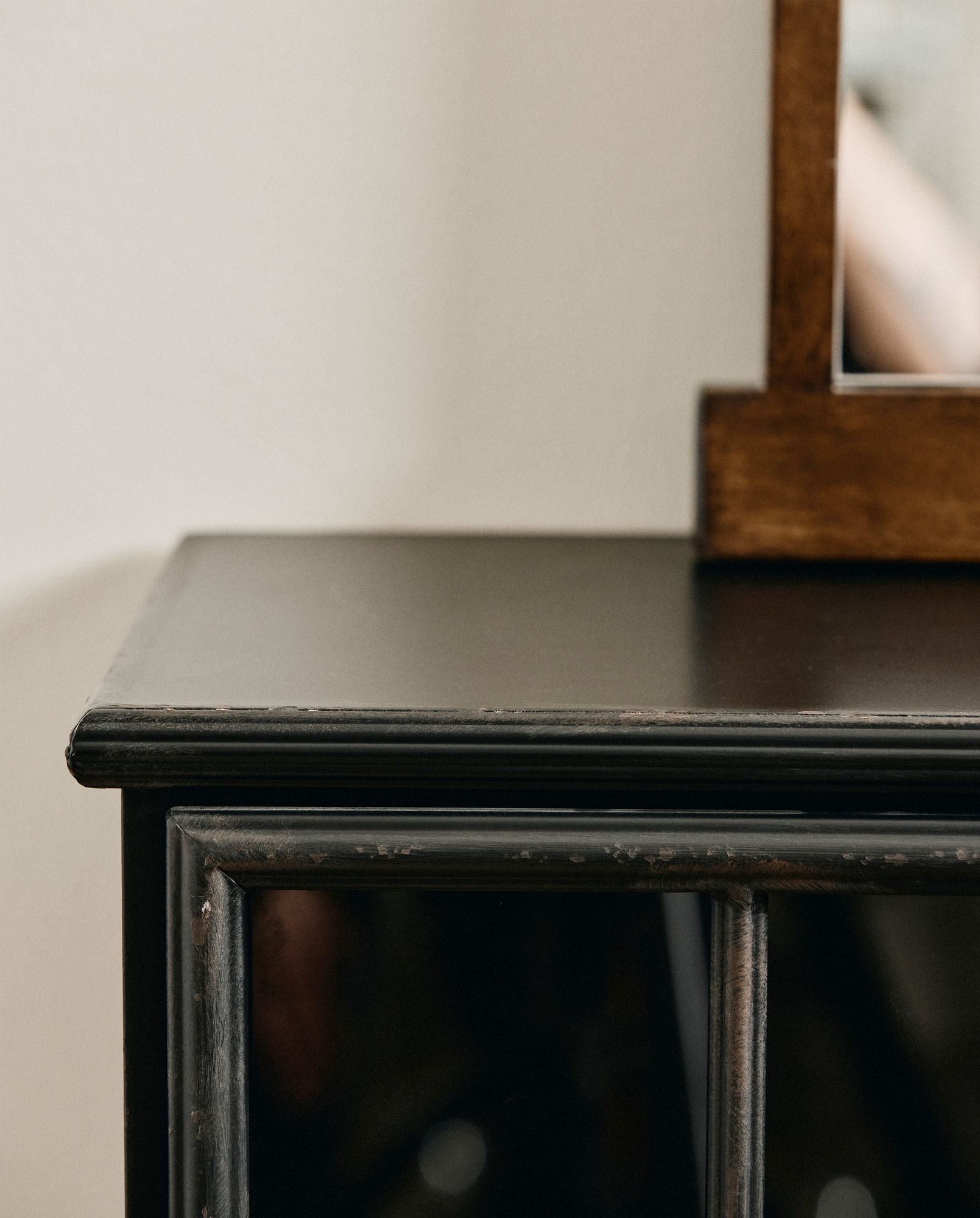 Vitrinenschrank Downtown aus Metall mit 4 Türen - Schwarz