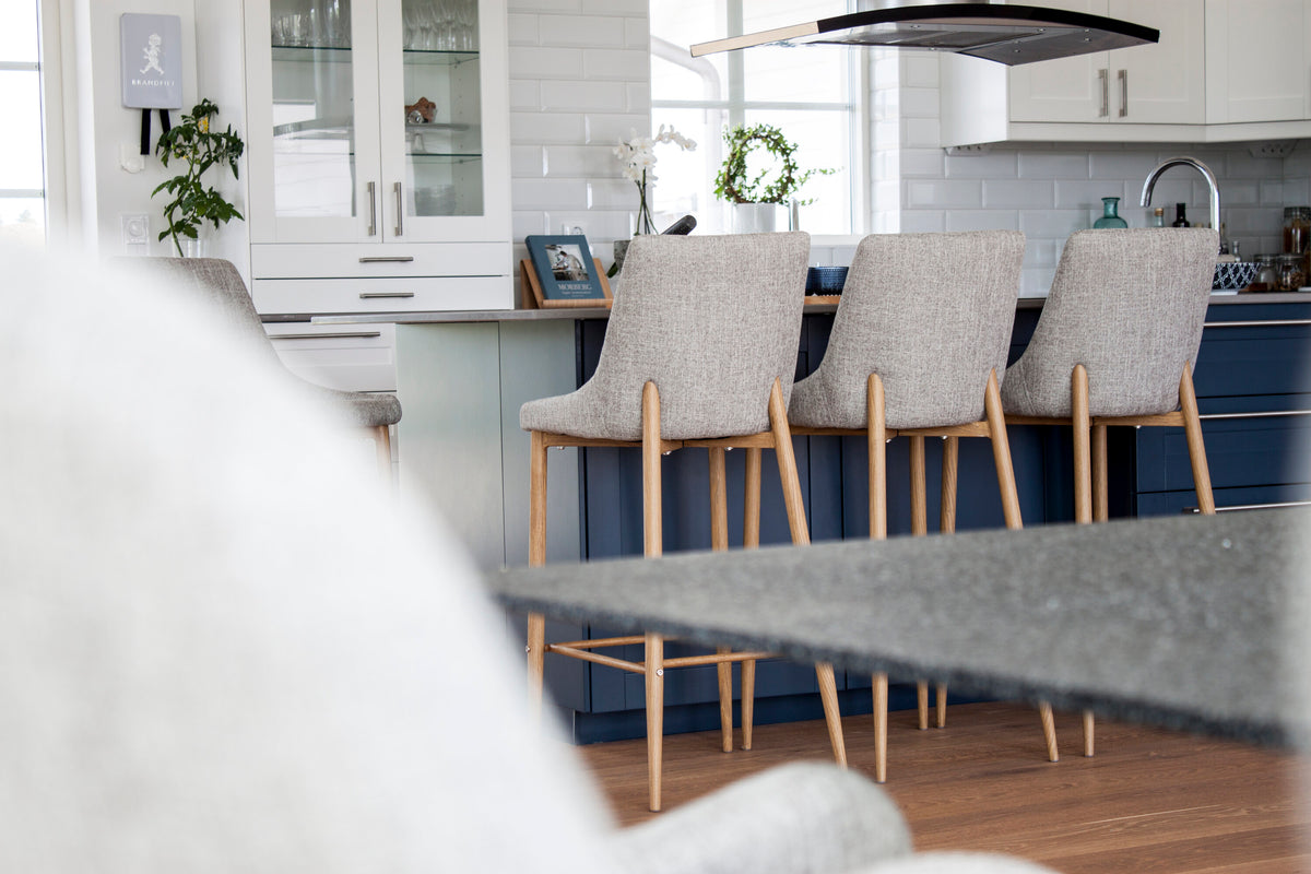 2er-Set Barhocker Plaza mit Fußstütze - Hellgrau-Barhocker-Venture Home-le canapé