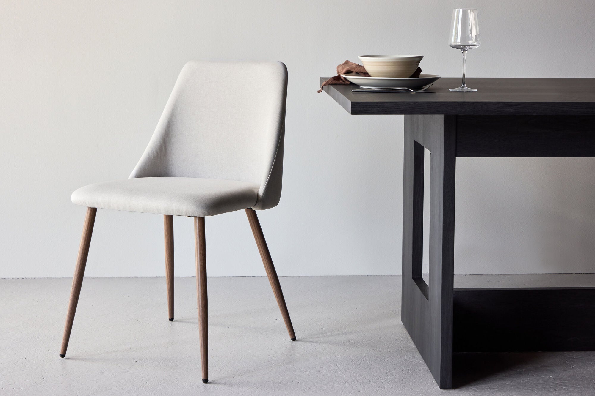 2er-Set Esszimmerstühle Night aus Leinen - Beige & Mokka-Esszimmerstühle-Venture Home-le canapé