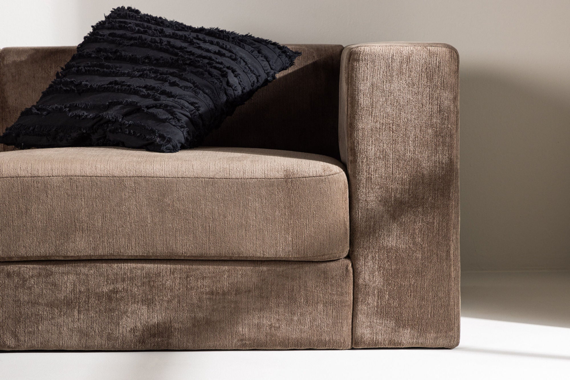 3-Sitzer Sofa Lumi aus Leinen - Braun-3-Sitzer Sofa-Venture Home-le canapé