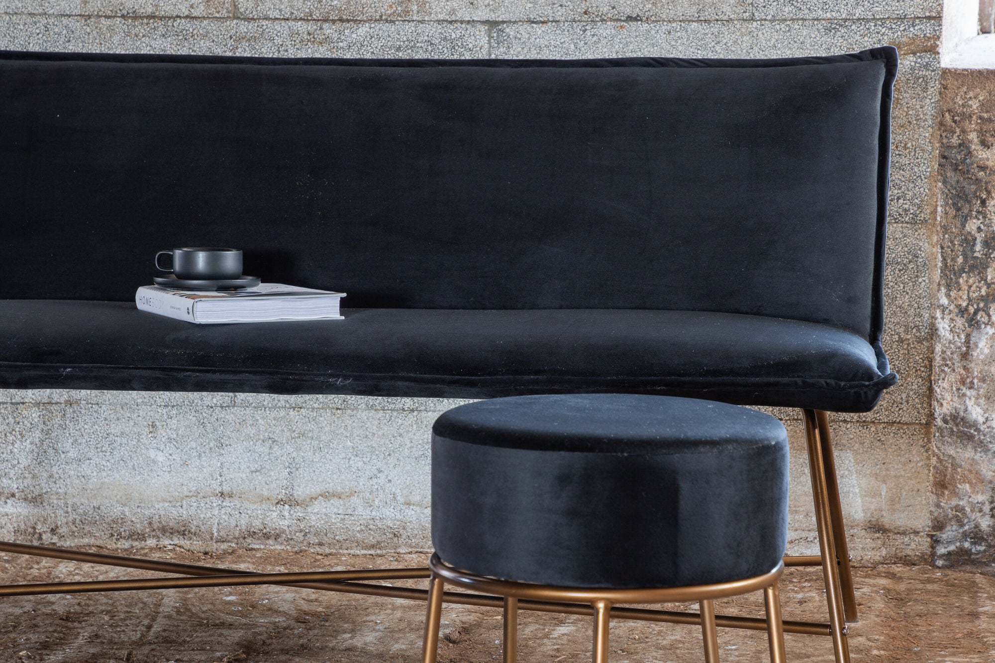 3-Sitzer Sofa Petra aus Samt - Schwarz-3-Sitzer Sofas-Venture Home-le canapé