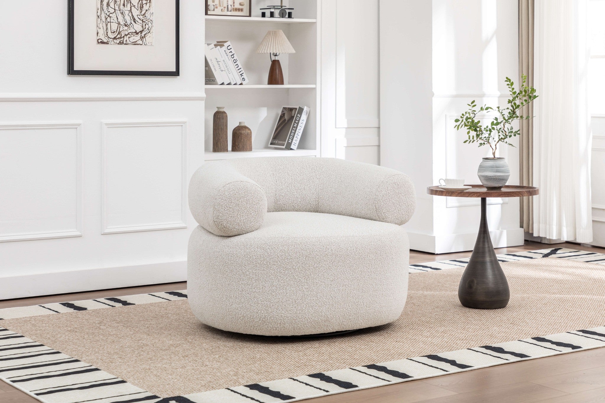 Emma lounge chair with swivel function in Teddy Bouclé - White