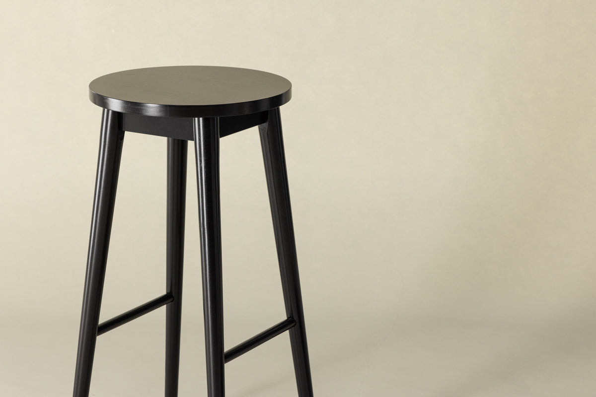 2er-Set Barhocker Mollösand aus Massivholz mit Fußstütze - Schwarz - Venture Home - le canapé
