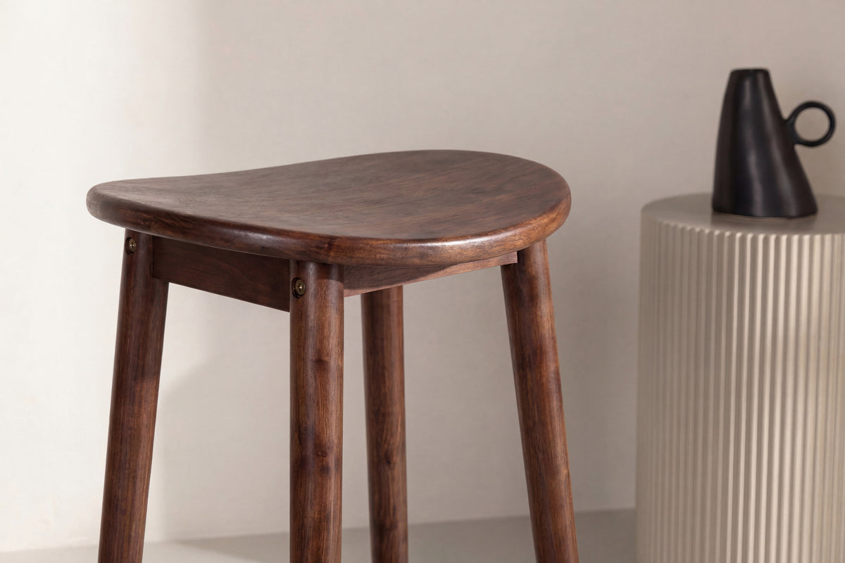 Barhocker Orust aus Massivholz - Mokka - Venture Home - le canapé